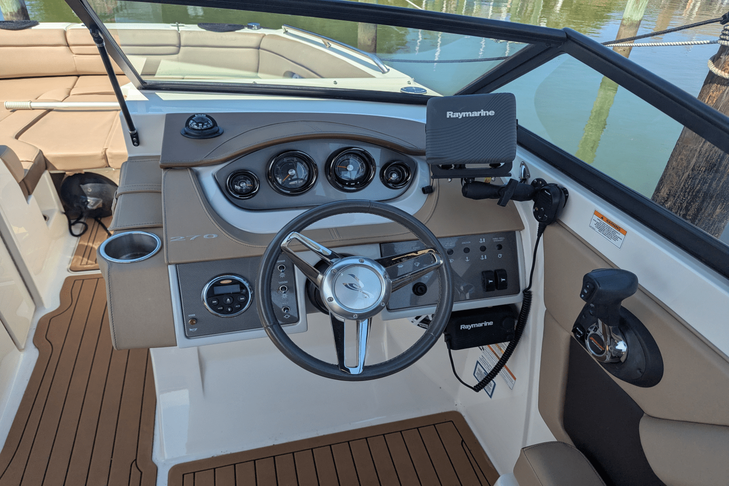2016 Sea Ray 270 SD OB Image Thumbnail #17