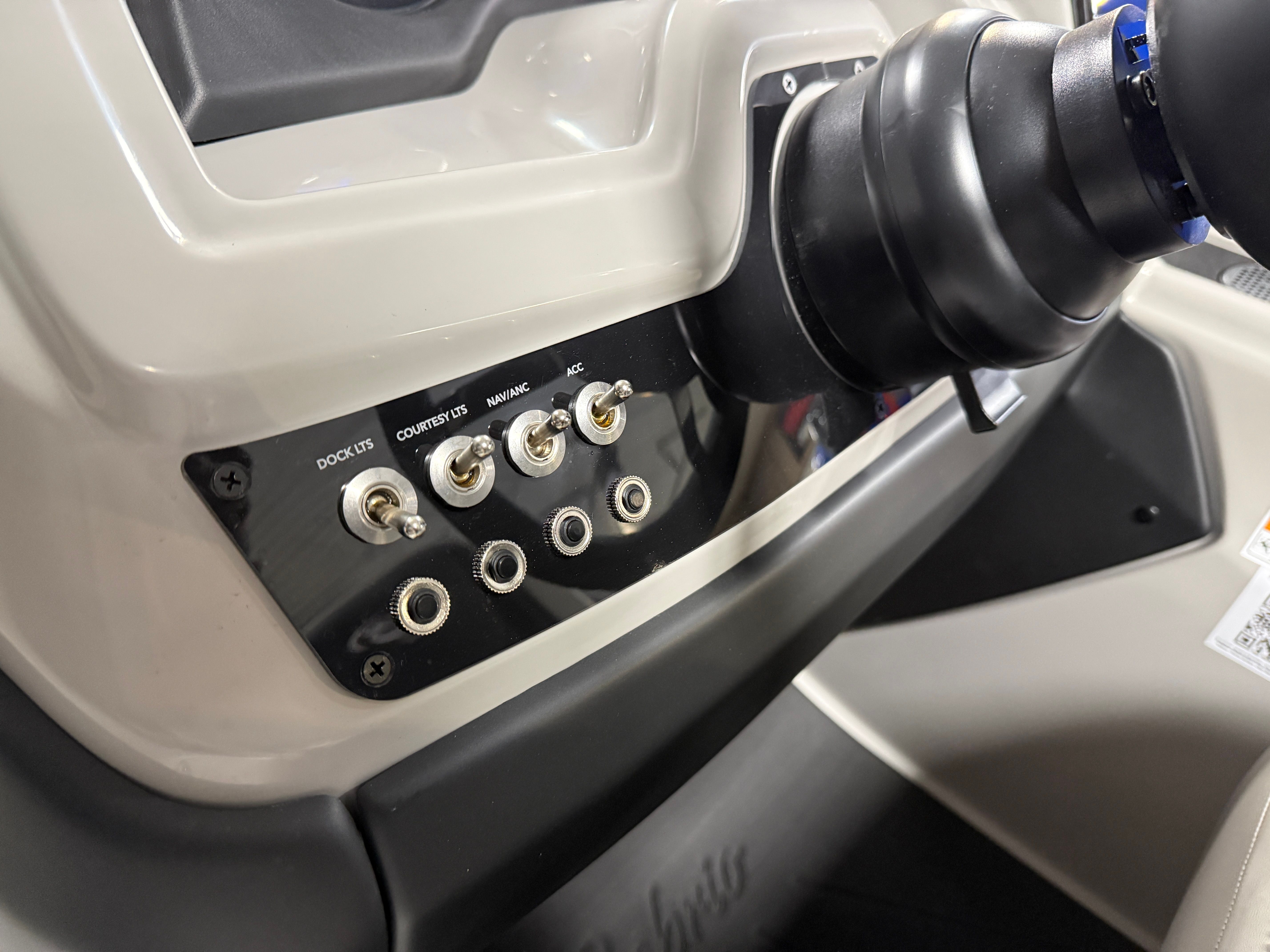 2026 Barletta Cabrio 22 QC Image Thumbnail #31