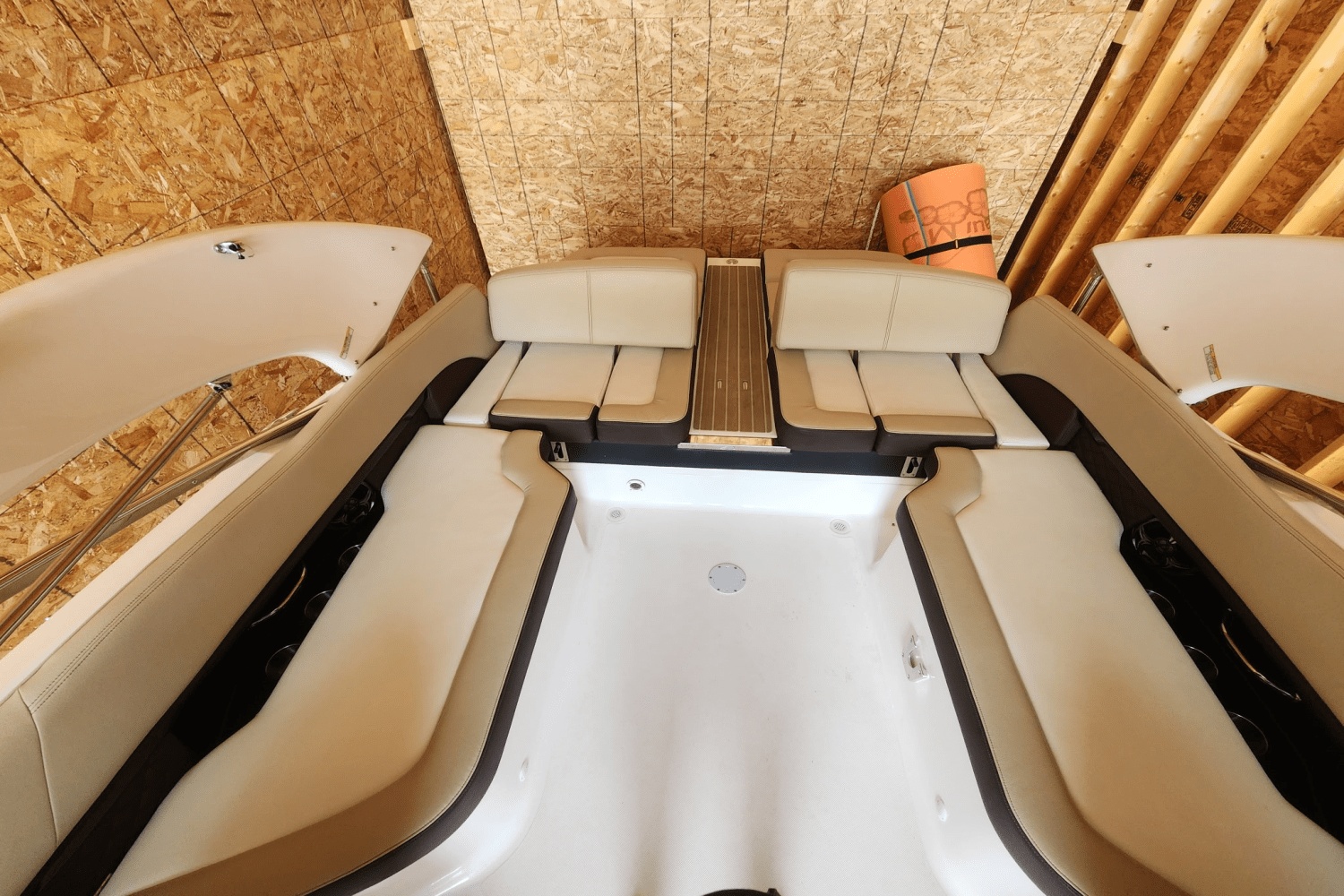 2015 Regal 2500 Image Thumbnail #12