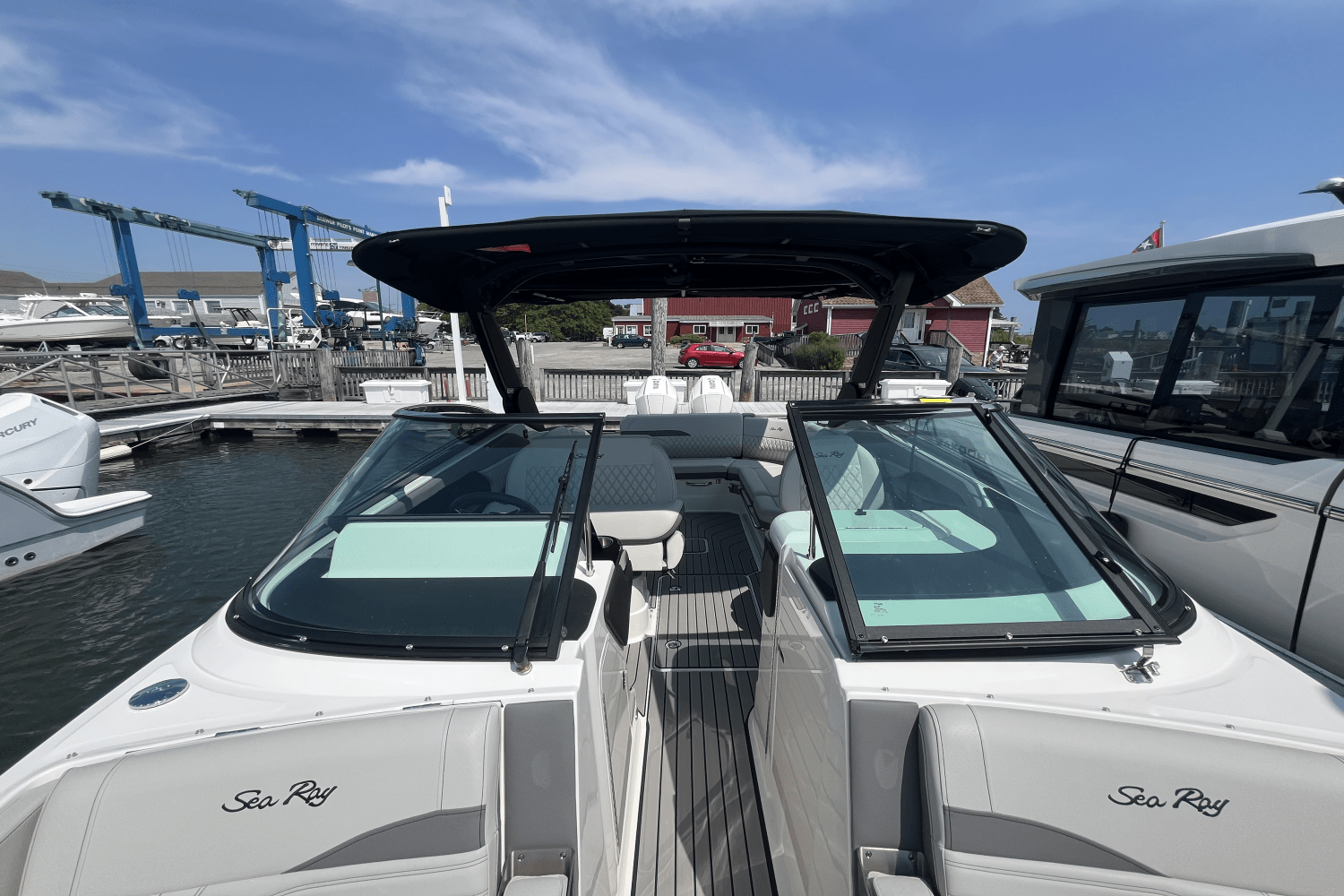 2026 Sea Ray SLX 280 Outboard Image Thumbnail #18