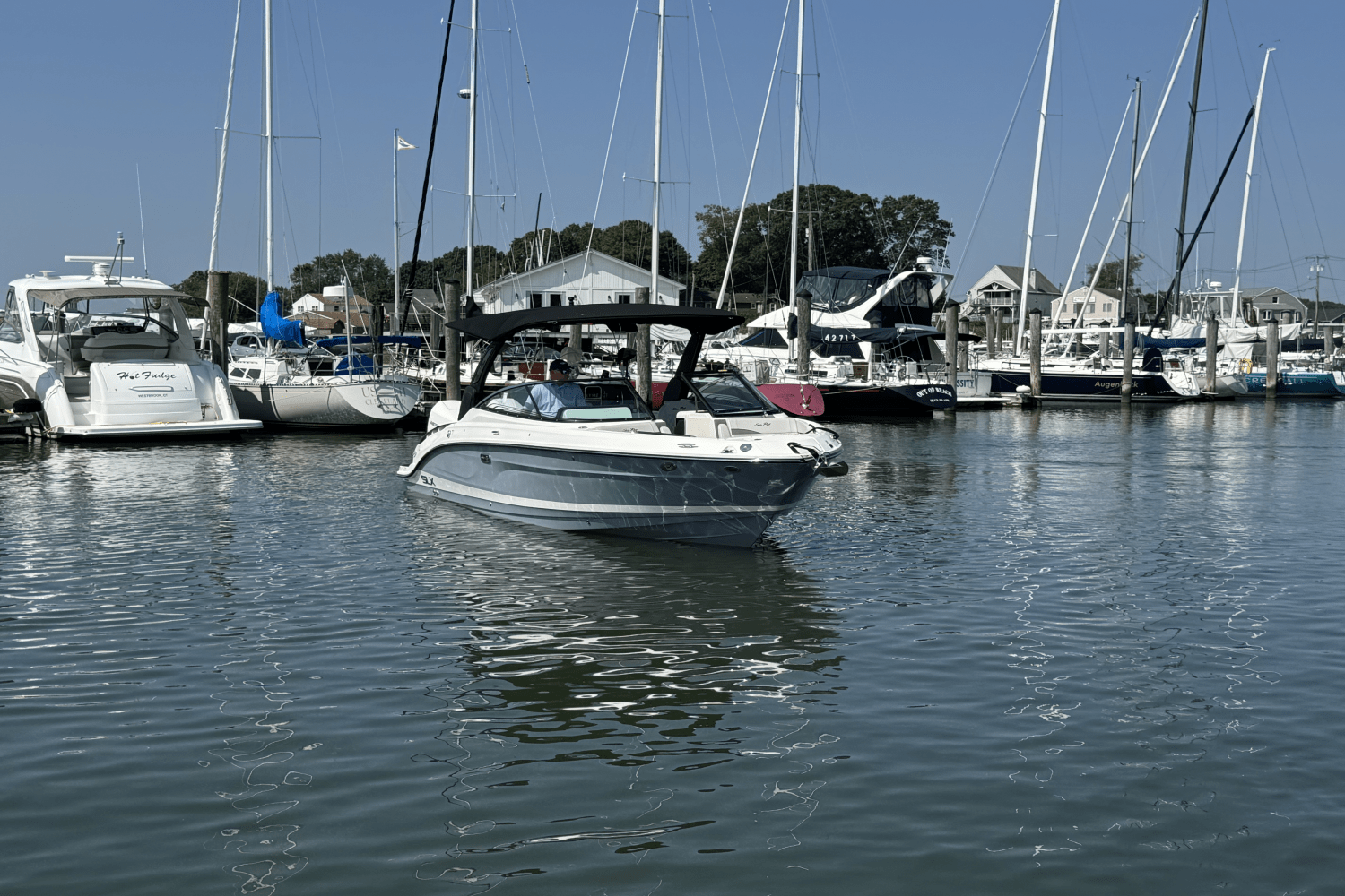 2026 Sea Ray SLX 280 Outboard Image Thumbnail #2