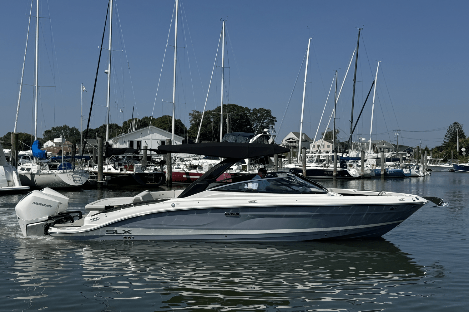 2026 Sea Ray SLX 280 Outboard Image Thumbnail #1