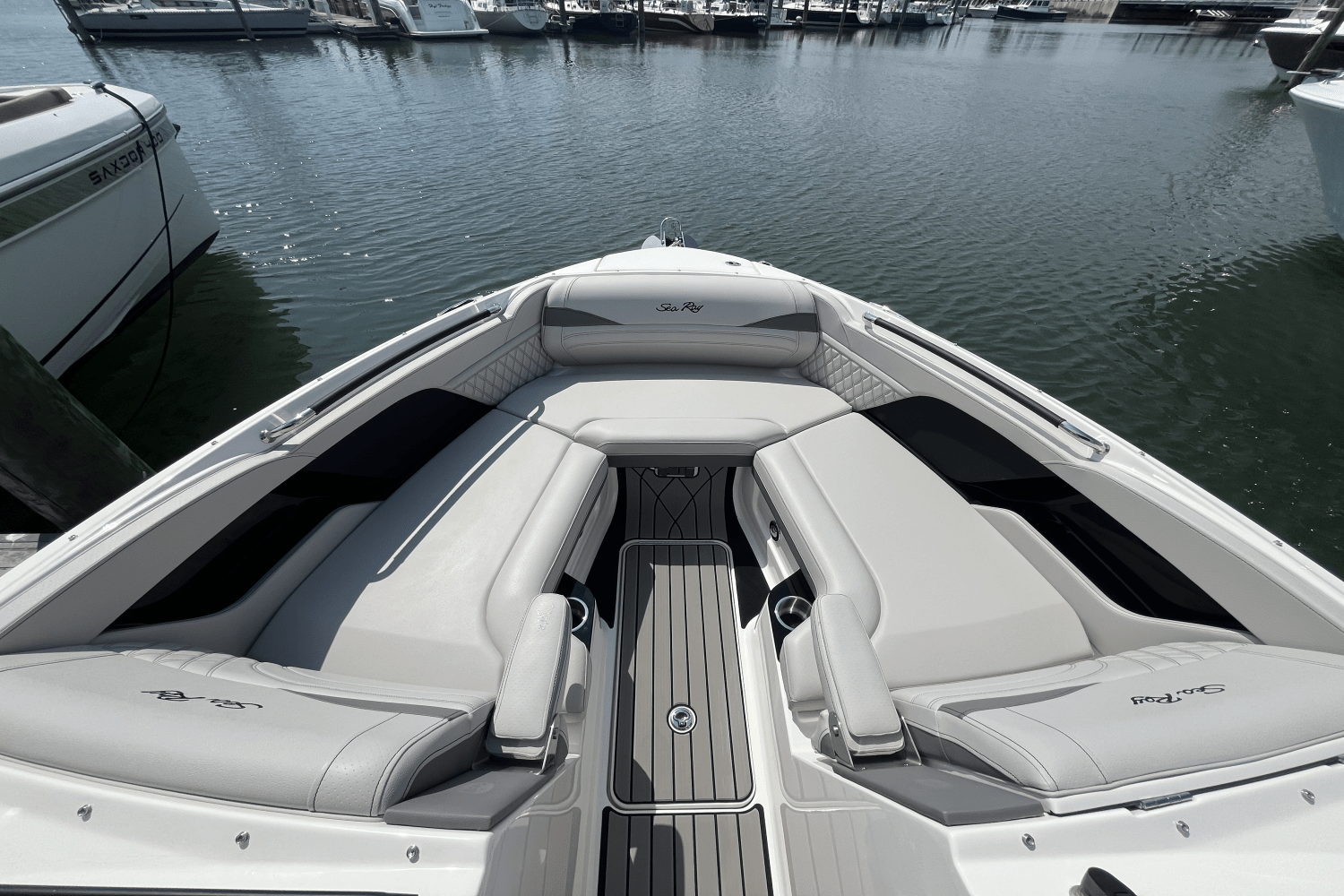 2026 Sea Ray SLX 280 Outboard Image Thumbnail #17