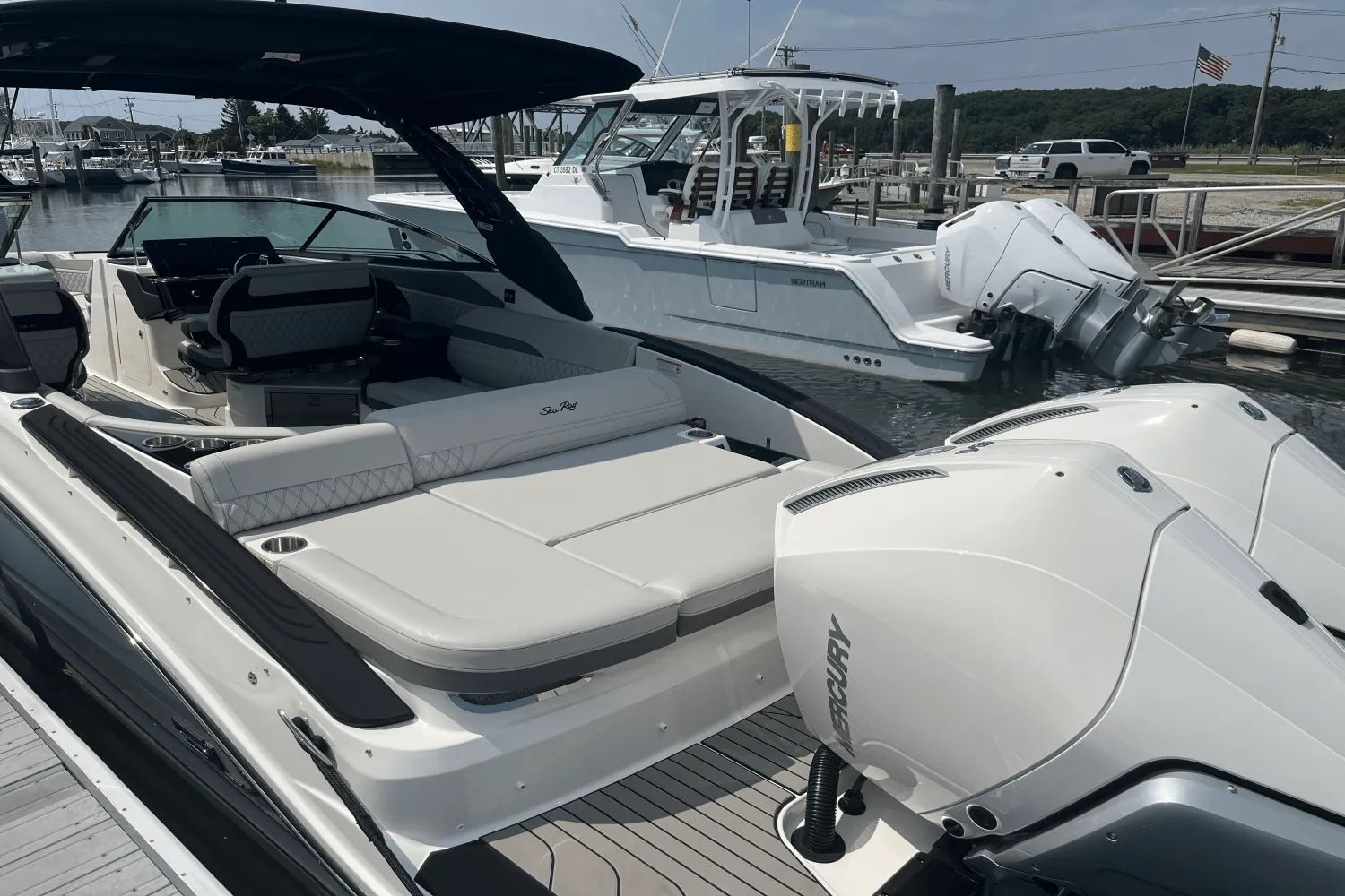 2026 Sea Ray SLX 280 Outboard Image Thumbnail #7