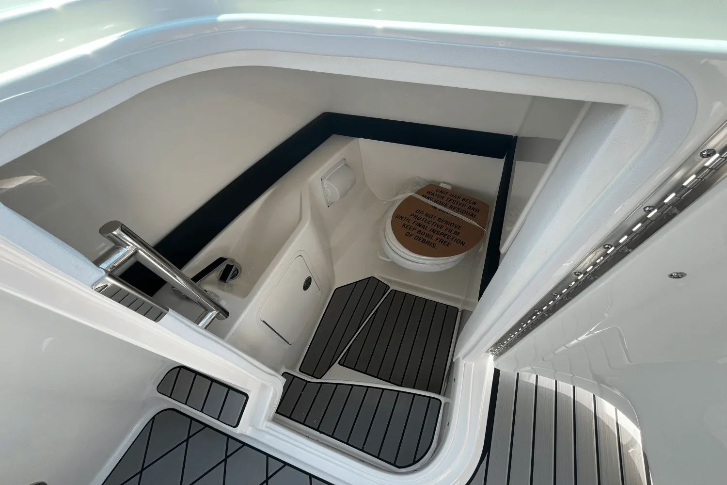 2026 Sea Ray SLX 280 Outboard Image Thumbnail #15