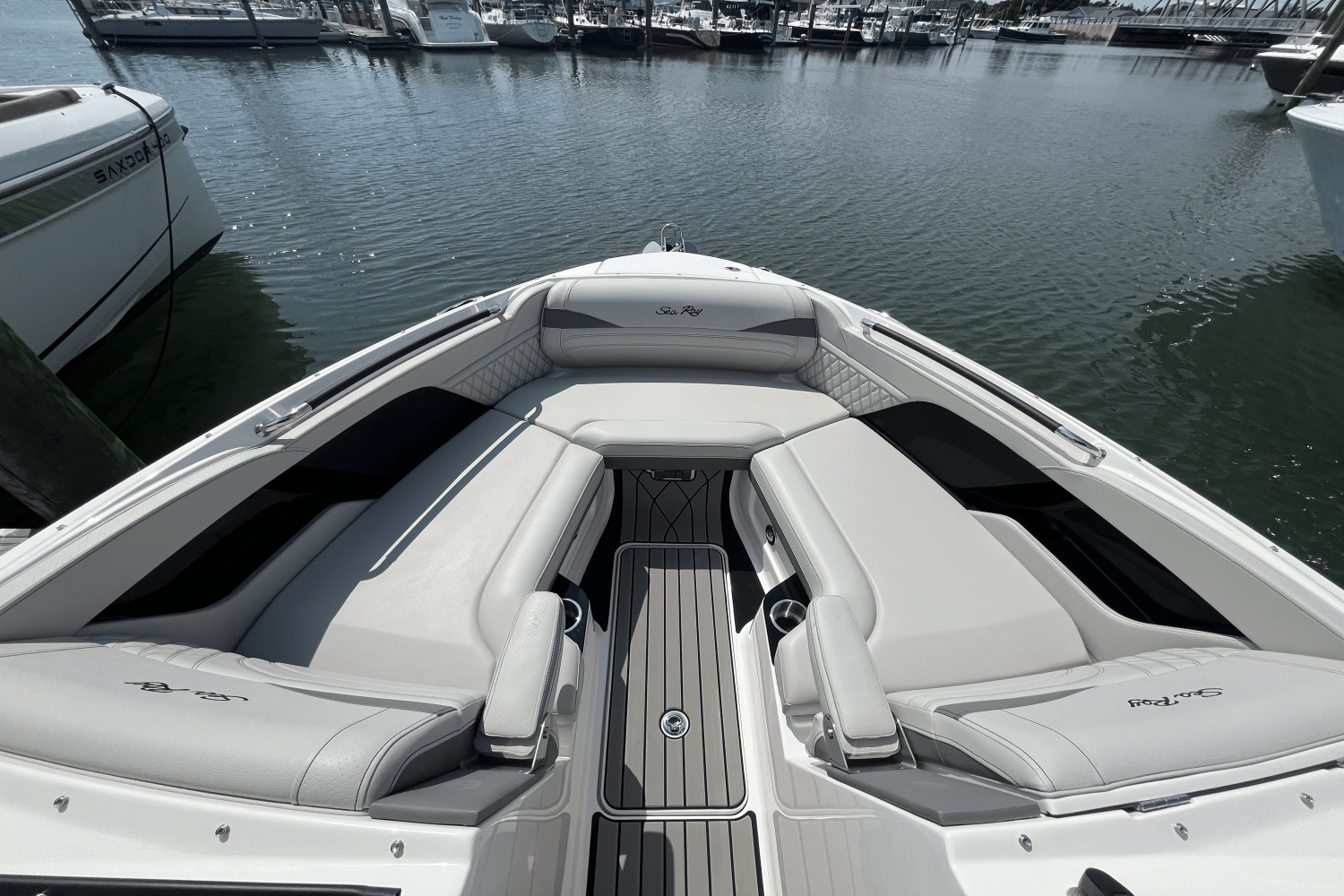 2026 Sea Ray SLX 280 Outboard Image Thumbnail #16