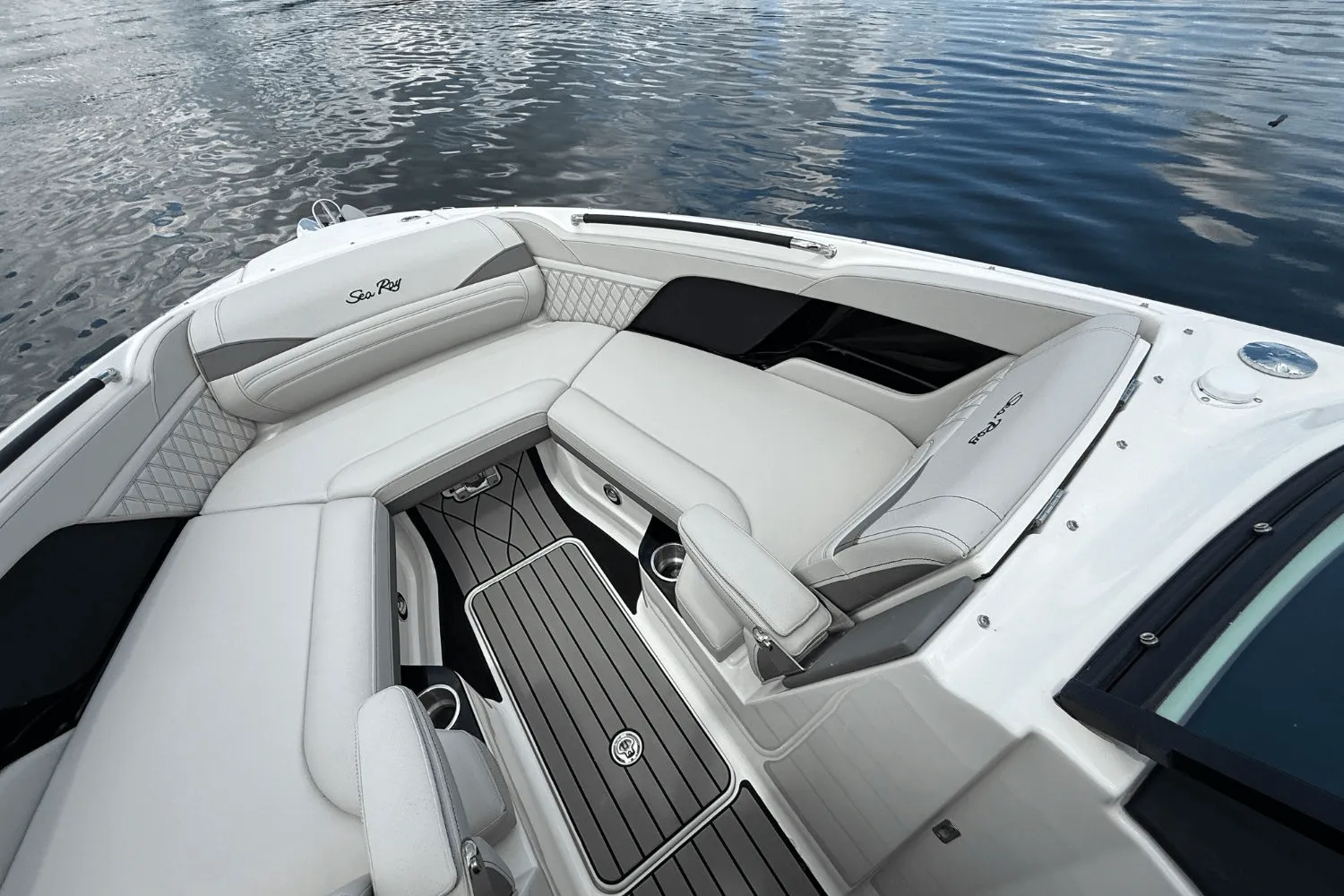 2026 Sea Ray SLX 280 Image Thumbnail #31