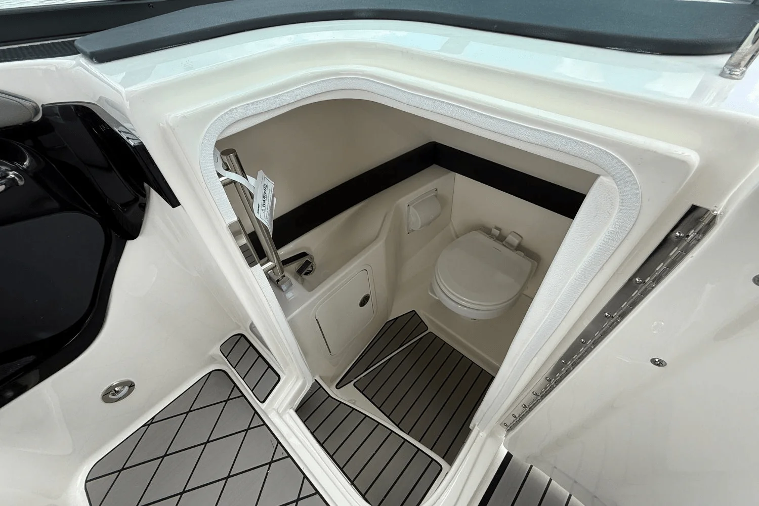 2026 Sea Ray SLX 280 Image Thumbnail #19