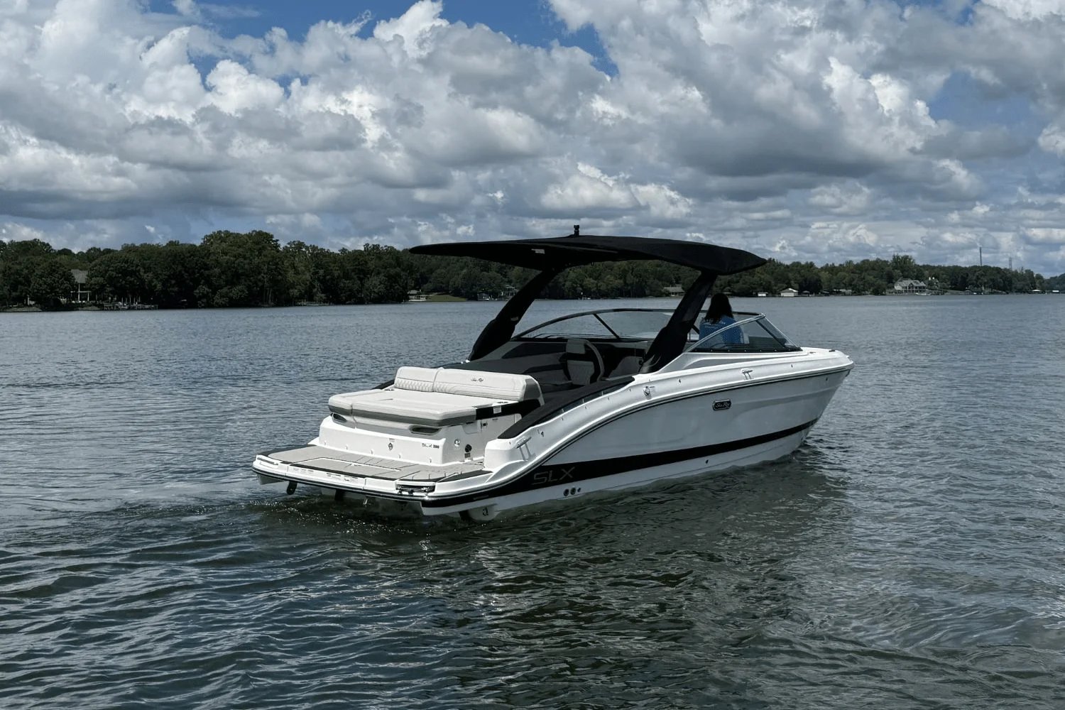 2026 Sea Ray SLX 280 Image Thumbnail #3