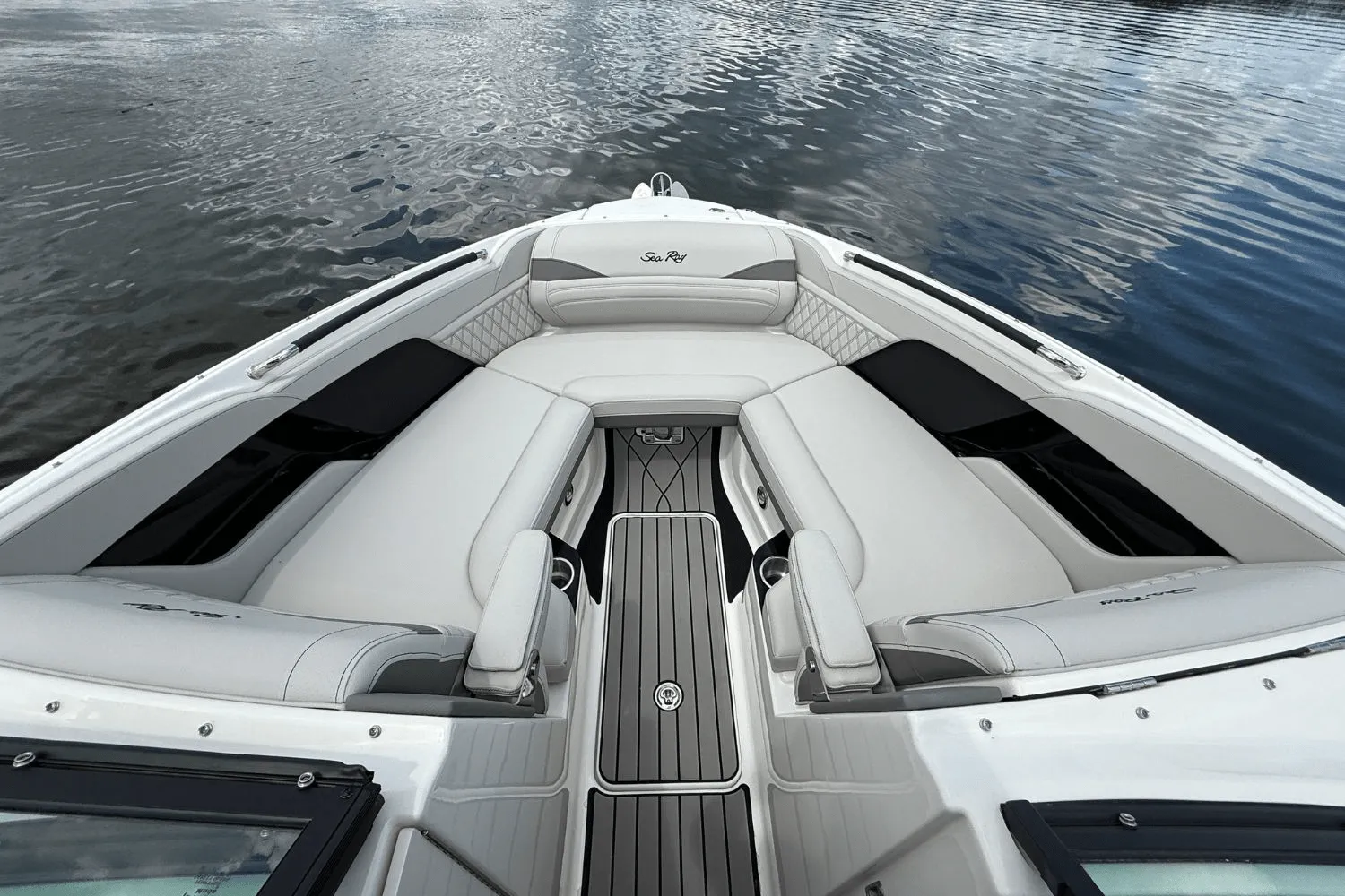 2026 Sea Ray SLX 280 Image Thumbnail #30