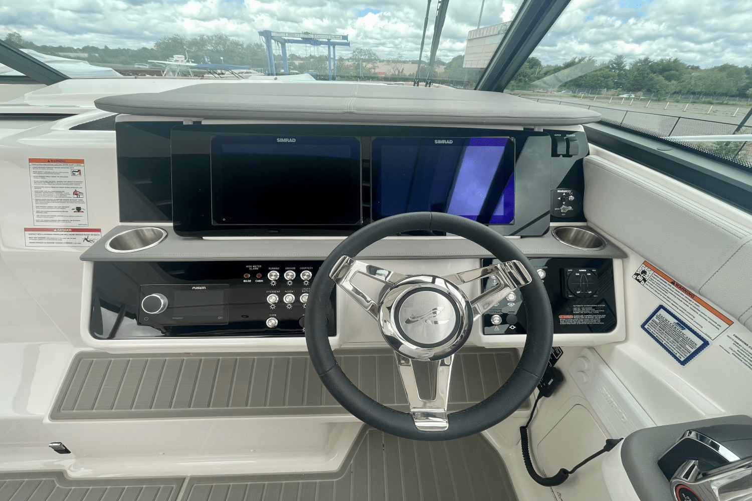 2026 Sea Ray Sundancer 320 Outboard Image Thumbnail #16