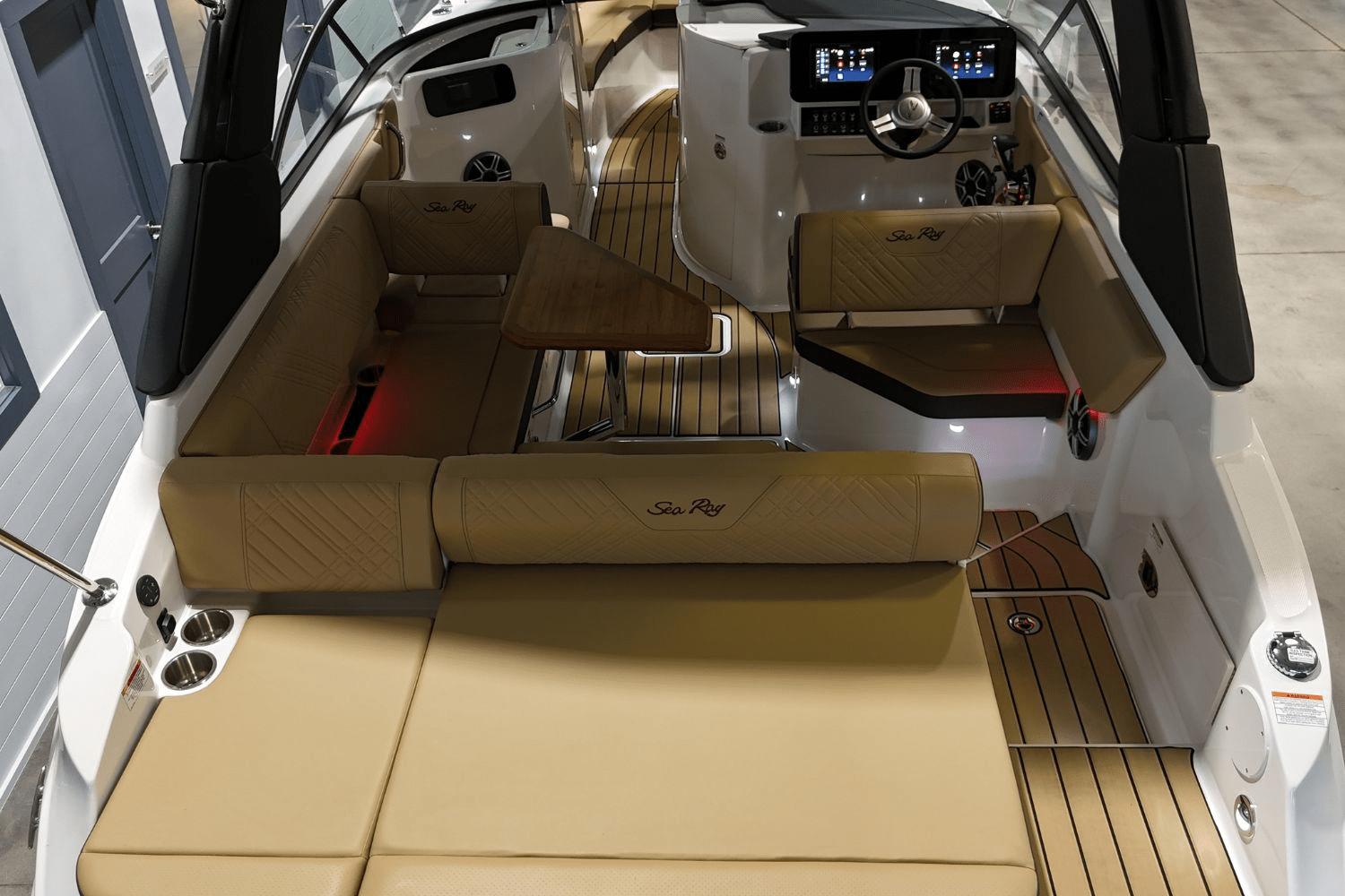 2026 Sea Ray SDX 230 Image Thumbnail #10
