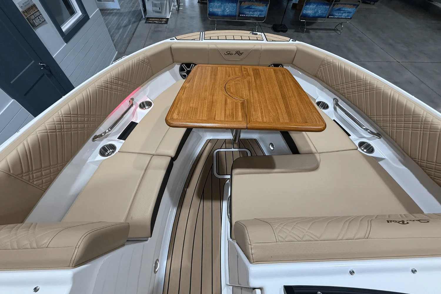 2026 Sea Ray SDX 230 Image Thumbnail #35