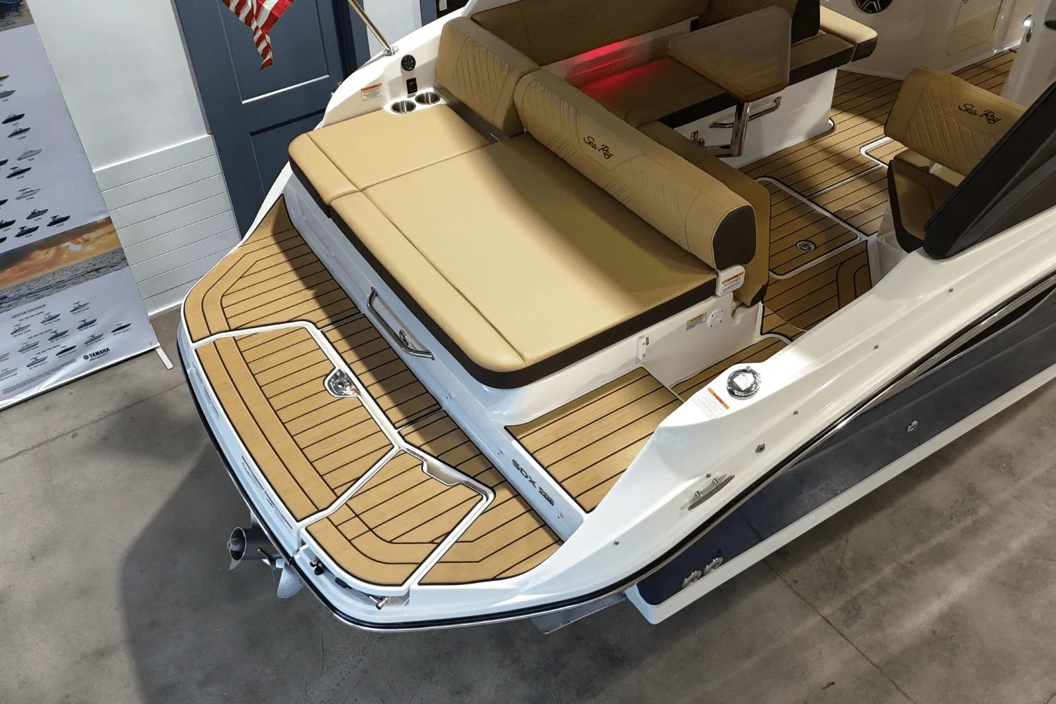 2026 Sea Ray SDX 230 Image Thumbnail #8