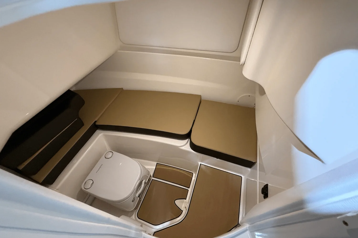 2026 Sea Ray SDX 230 Image Thumbnail #32