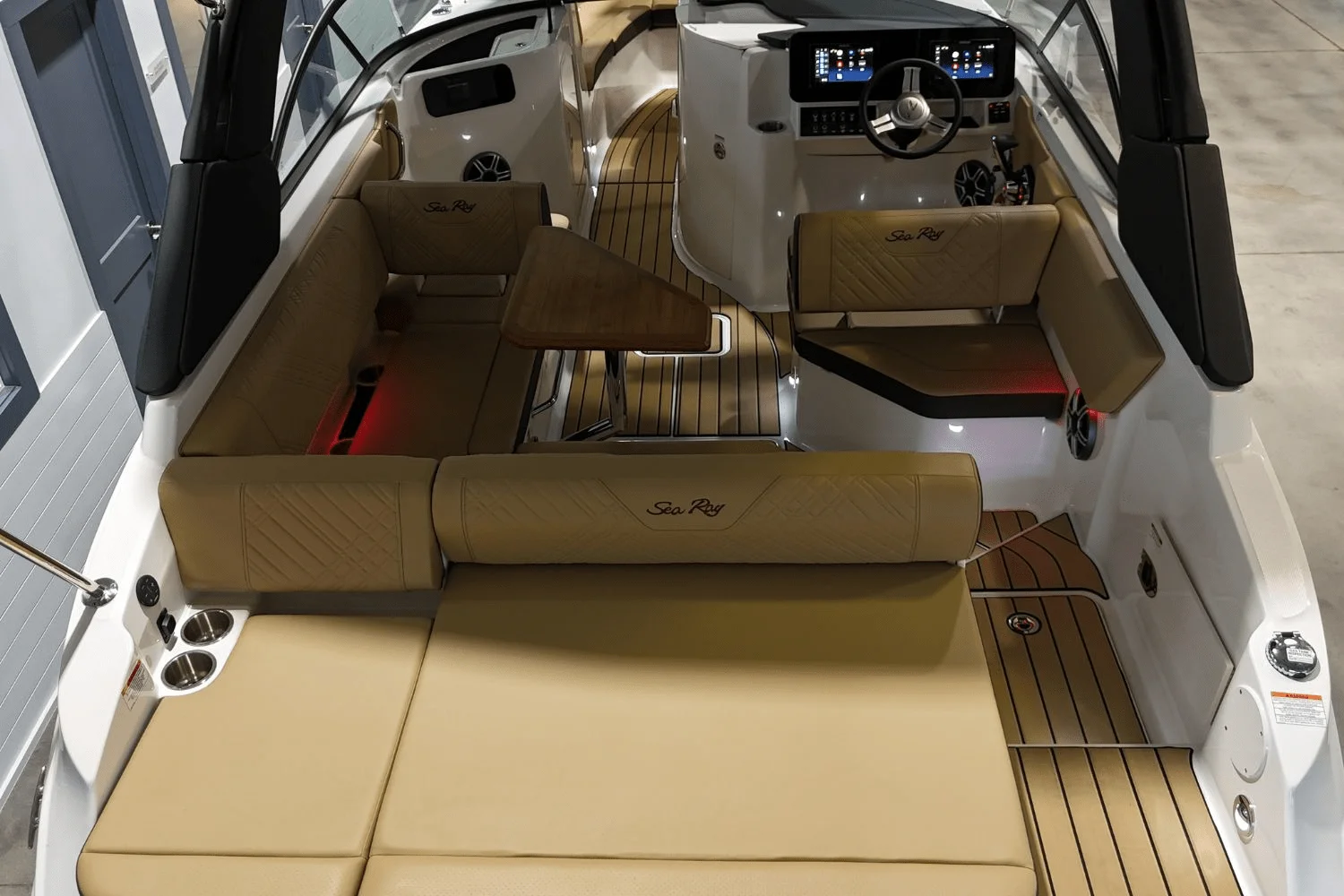 2026 Sea Ray SDX 230 Image Thumbnail #10