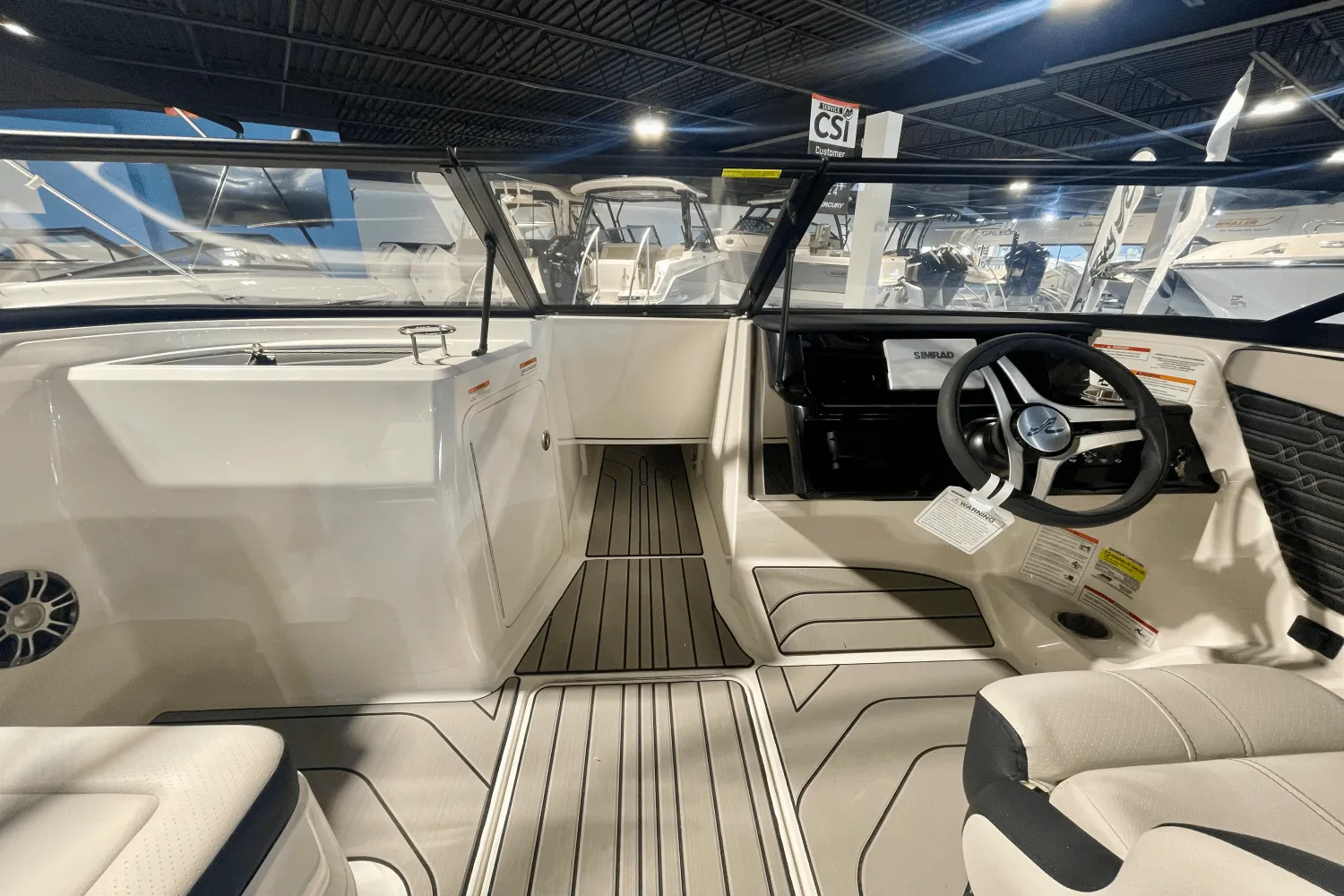2025 Sea Ray SPX 210 Outboard Image Thumbnail #15