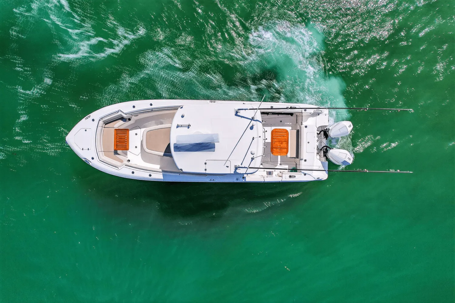 2021 Boston Whaler 330 OUTRAGE Image Thumbnail #1