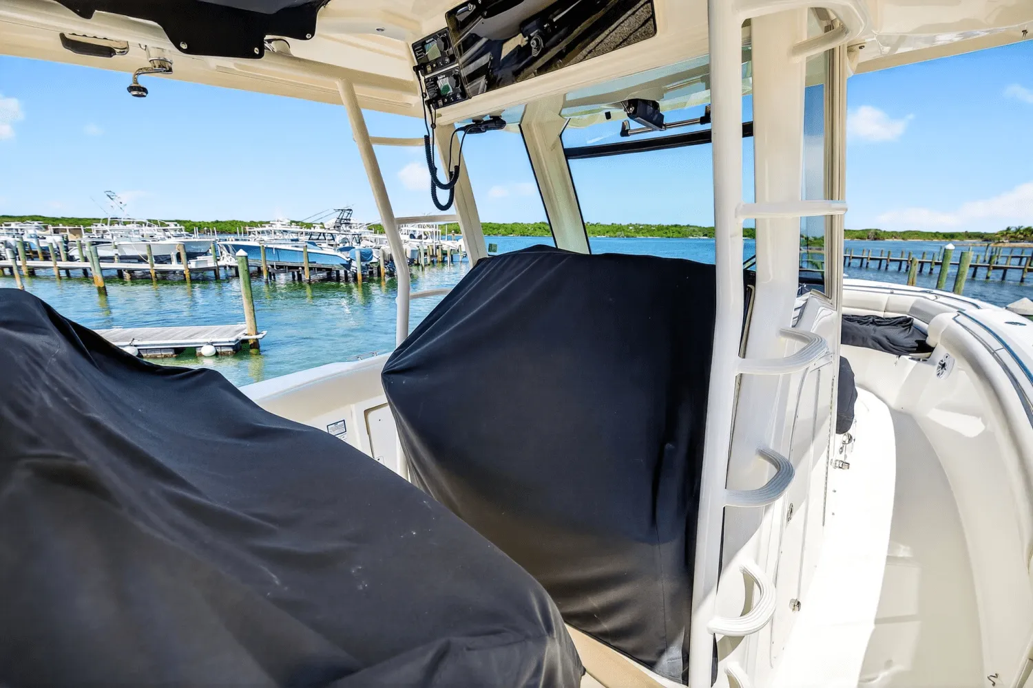 2021 Boston Whaler 330 OUTRAGE Image Thumbnail #36