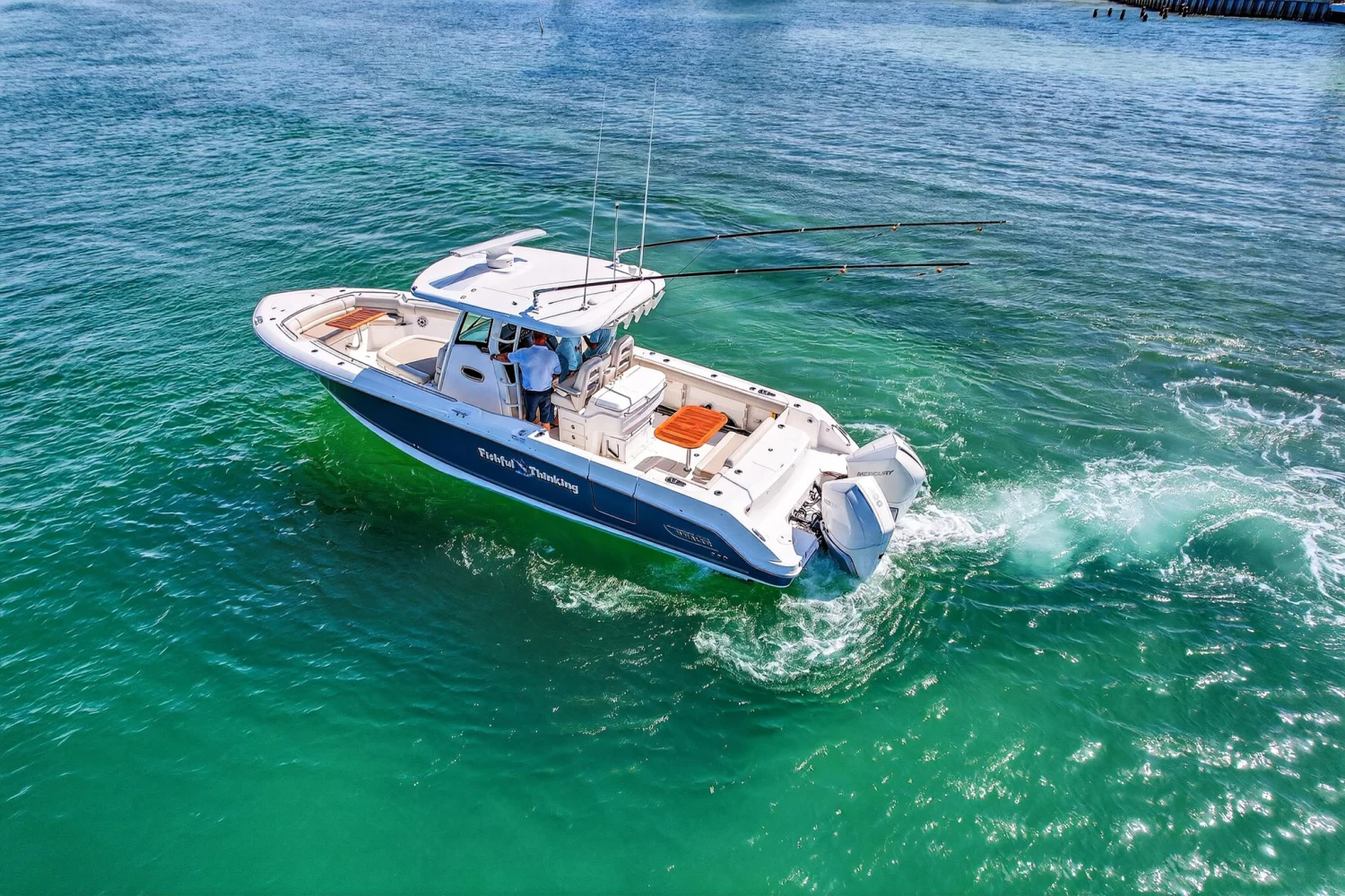 2021 Boston Whaler 330 OUTRAGE Image Thumbnail #9