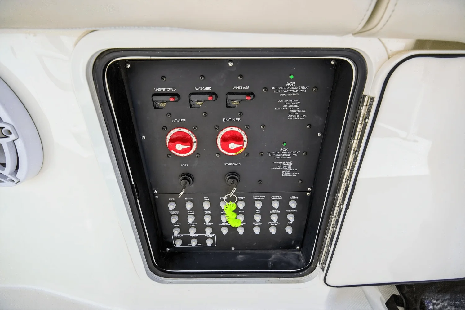 2021 Boston Whaler 330 OUTRAGE Image Thumbnail #75