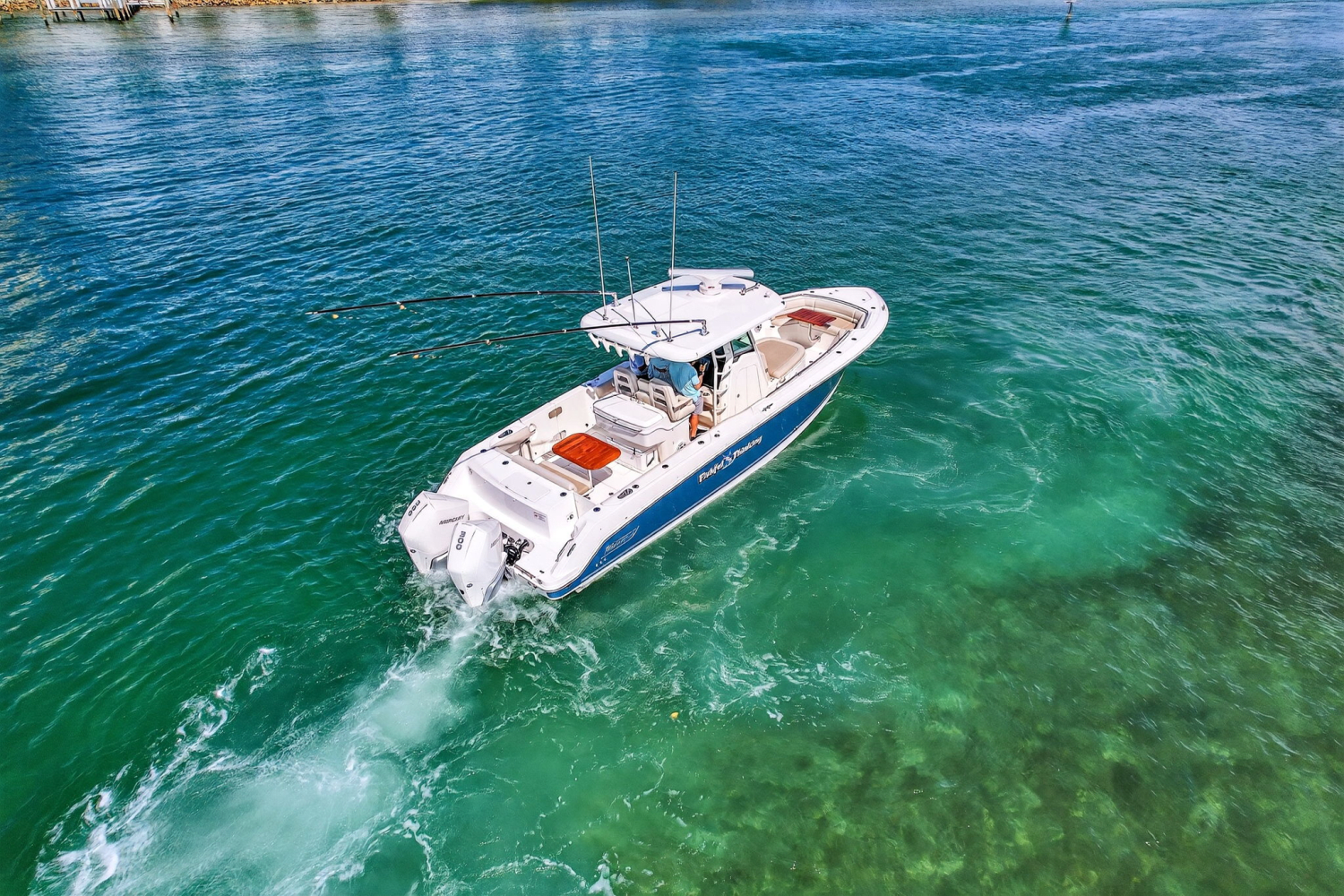 2021 Boston Whaler 330 OUTRAGE Image Thumbnail #6