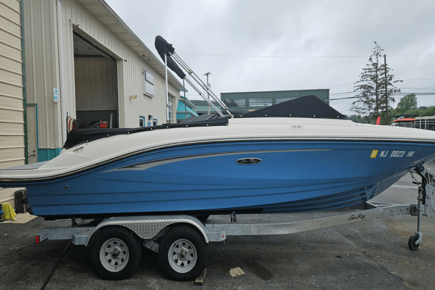 2020 Sea Ray 21 SPX Image Thumbnail #2