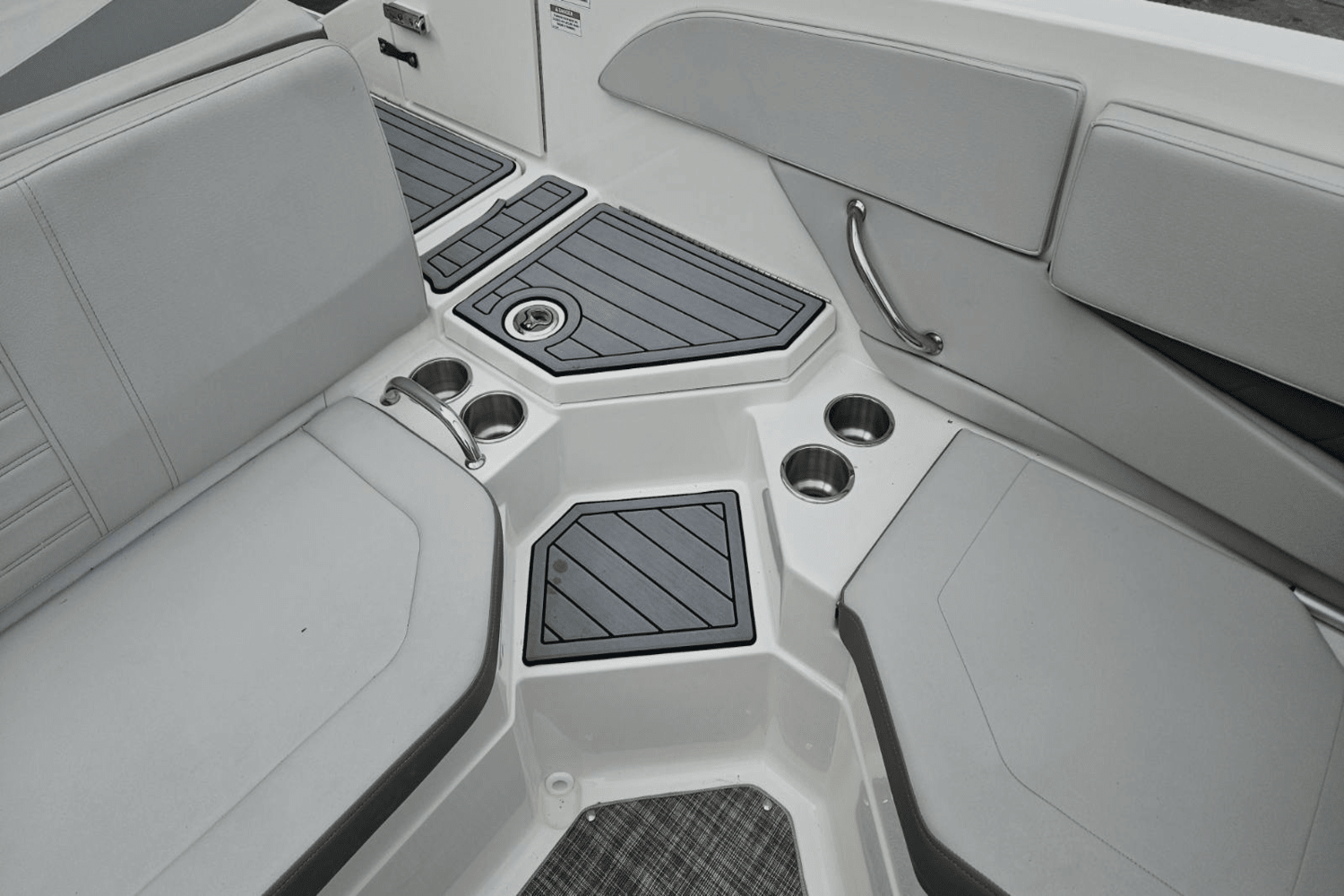 2020 Sea Ray 21 SPX Image Thumbnail #11