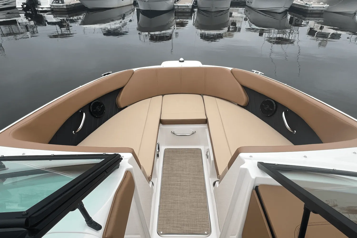 2018 Sea Ray 230 SPX OUTBOARD Image Thumbnail #15