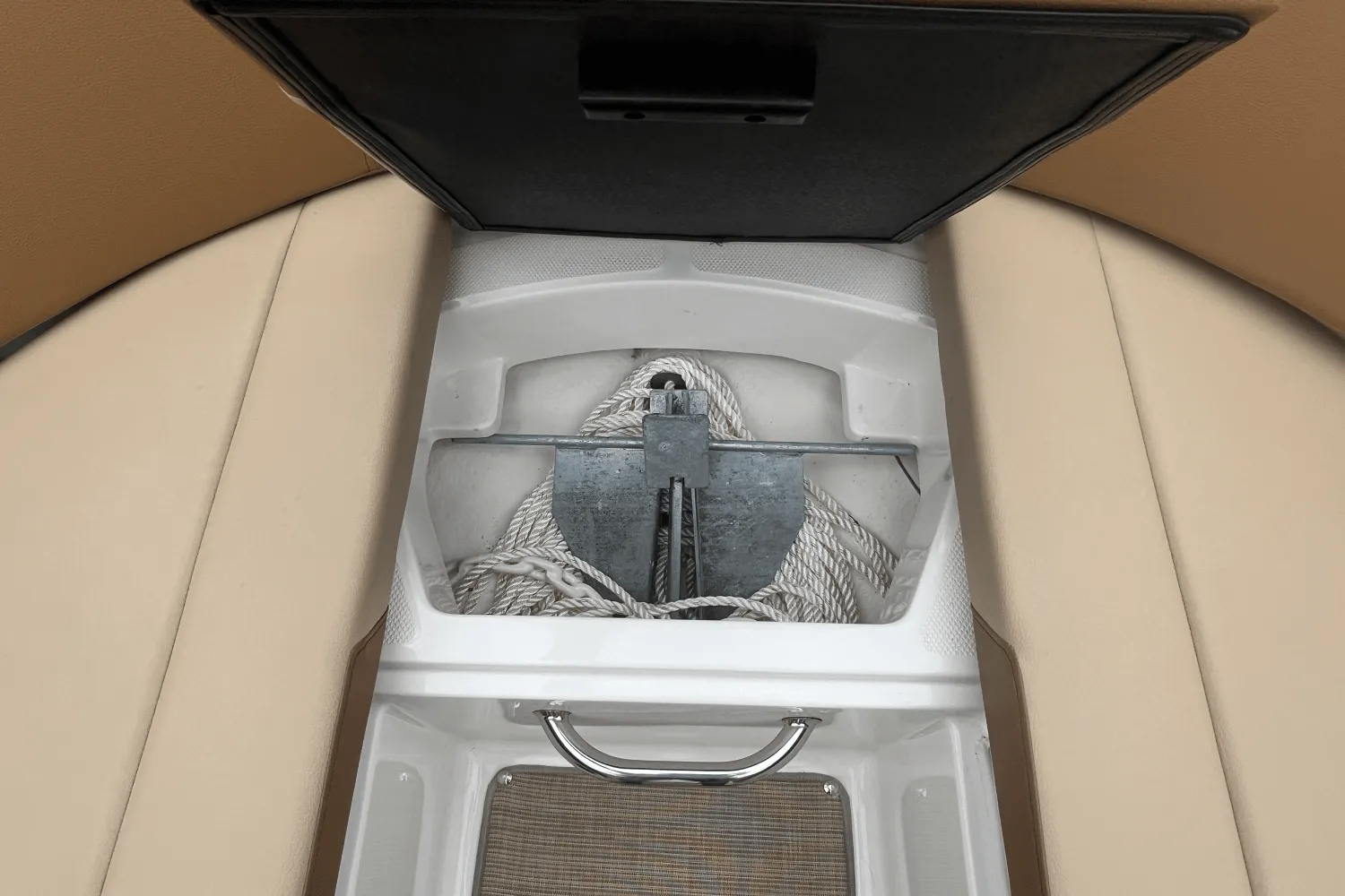 2018 Sea Ray 230 SPX OUTBOARD Image Thumbnail #16