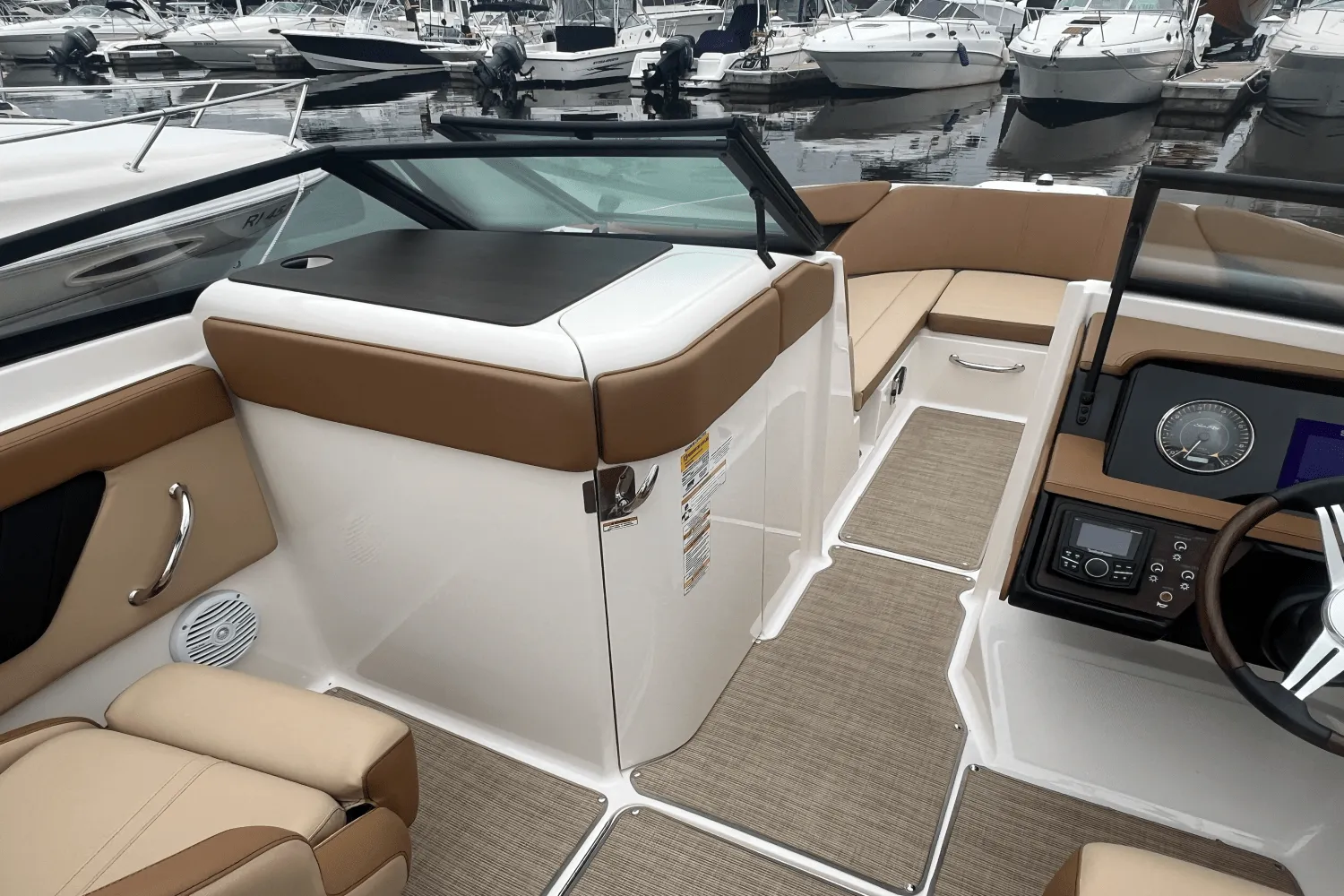 2018 Sea Ray 230 SPX OUTBOARD Image Thumbnail #13