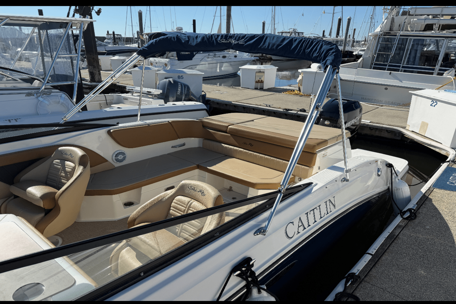 2018 Sea Ray 230 SPX OUTBOARD Image Thumbnail #4
