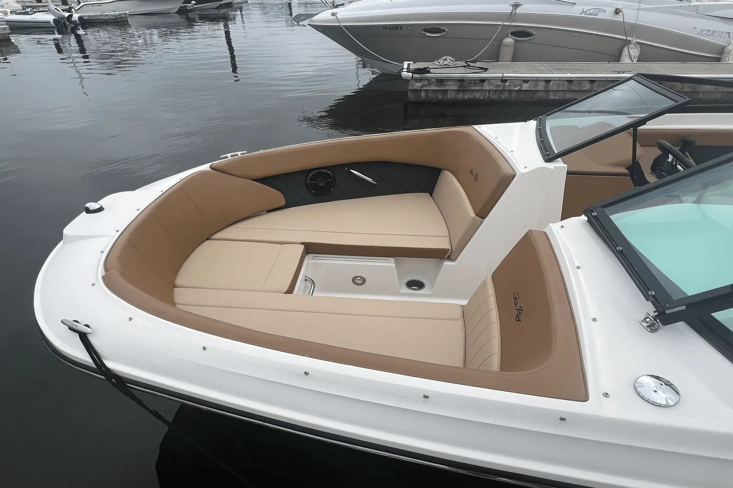 2018 Sea Ray 230 SPX OUTBOARD Image Thumbnail #24