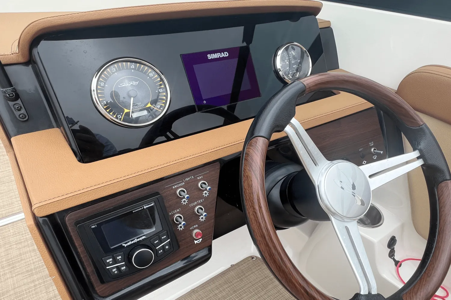 2018 Sea Ray 230 SPX OUTBOARD Image Thumbnail #11