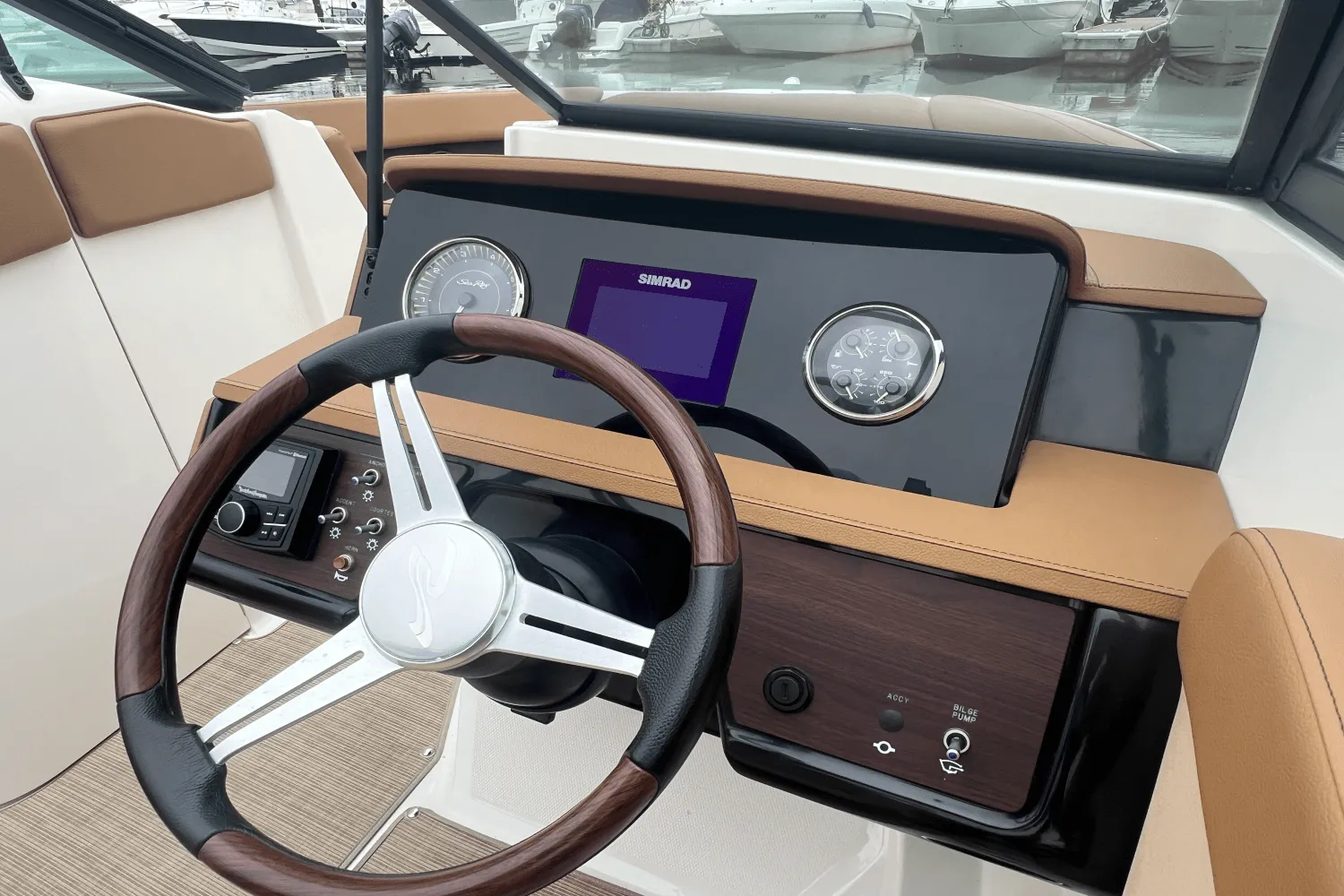 2018 Sea Ray 230 SPX OUTBOARD Image Thumbnail #12