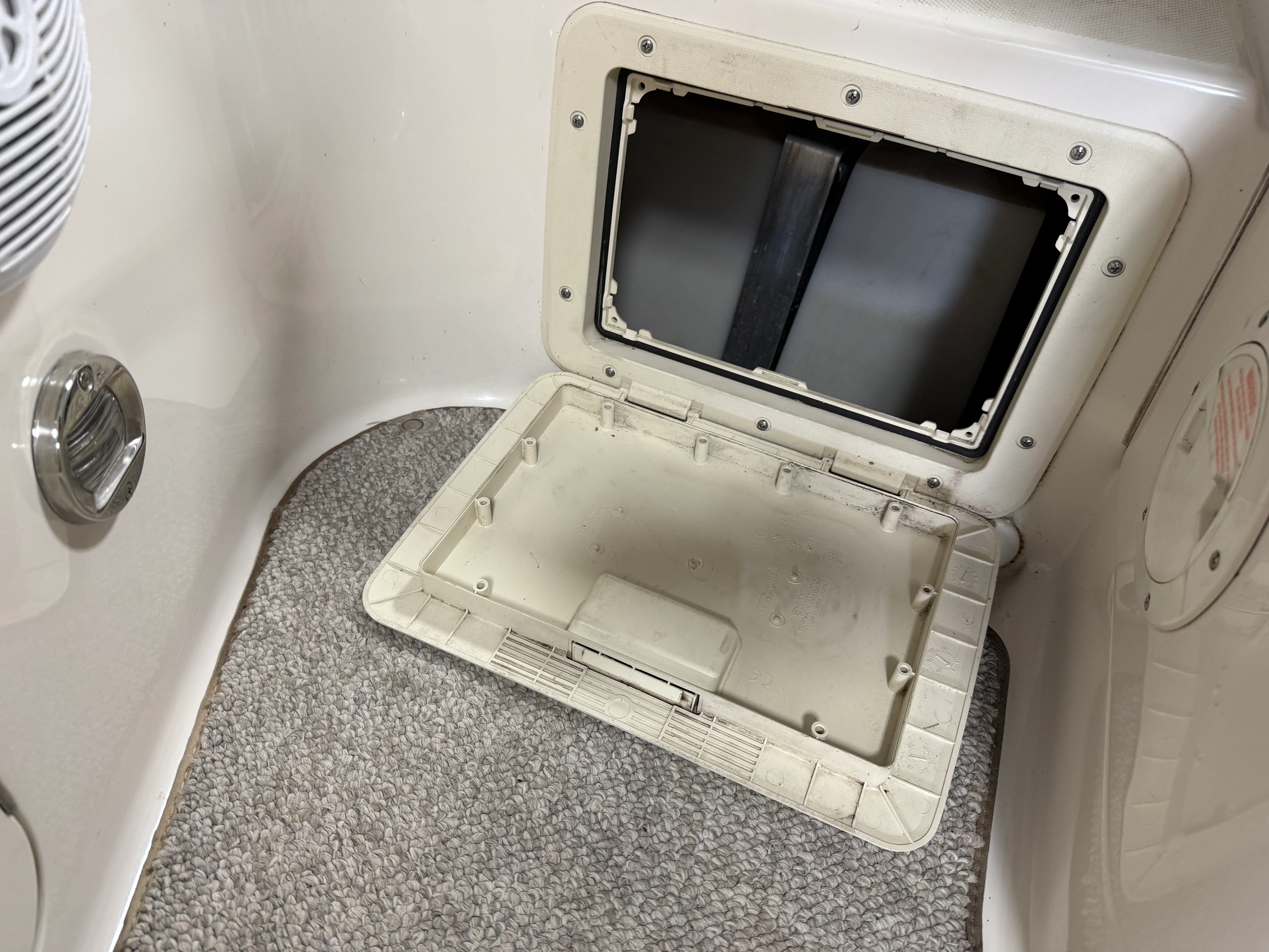 2003 Sea Ray 220 SUNDECK Image Thumbnail #30