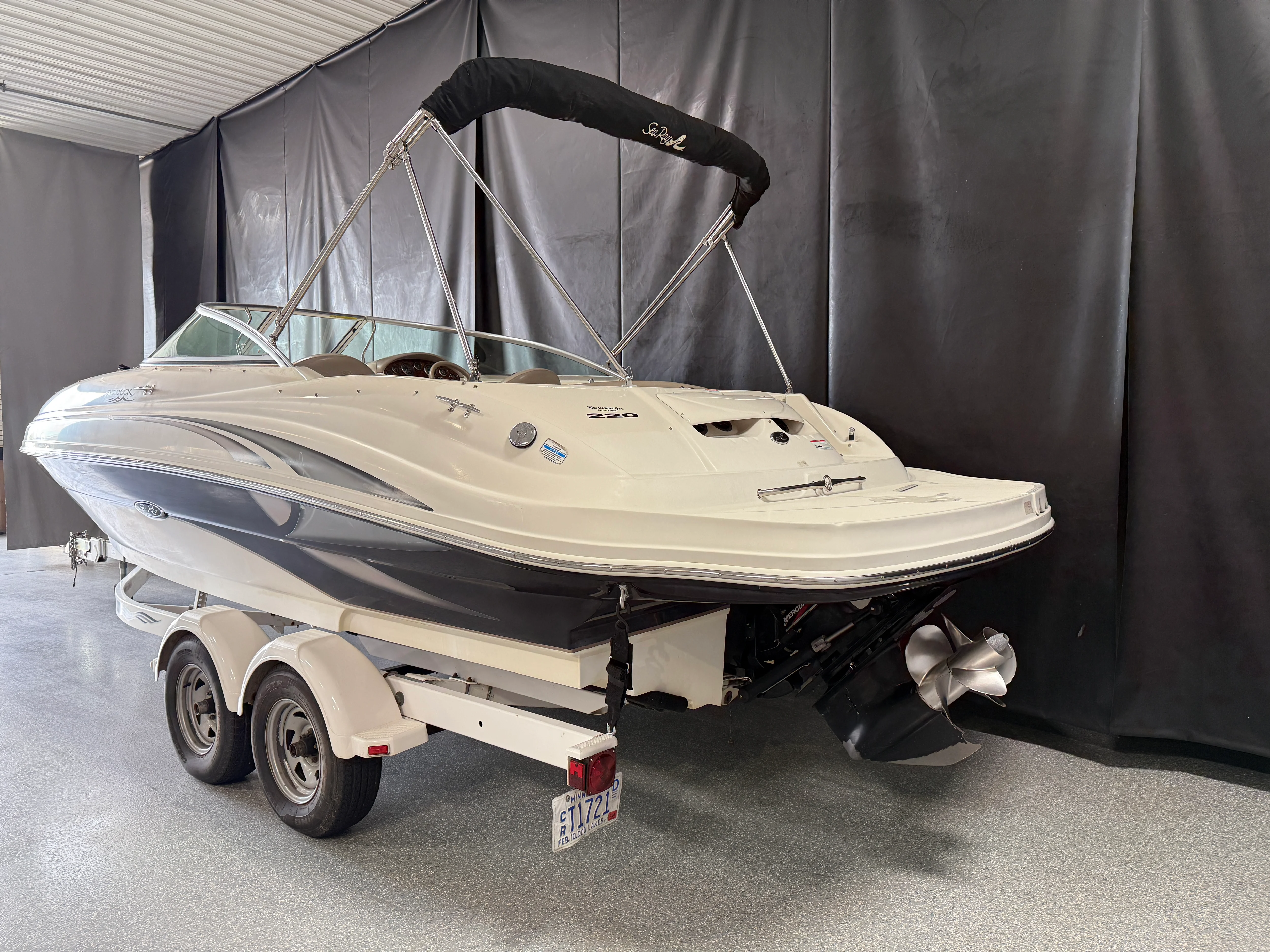 2003 Sea Ray 220 SUNDECK Image Thumbnail #4