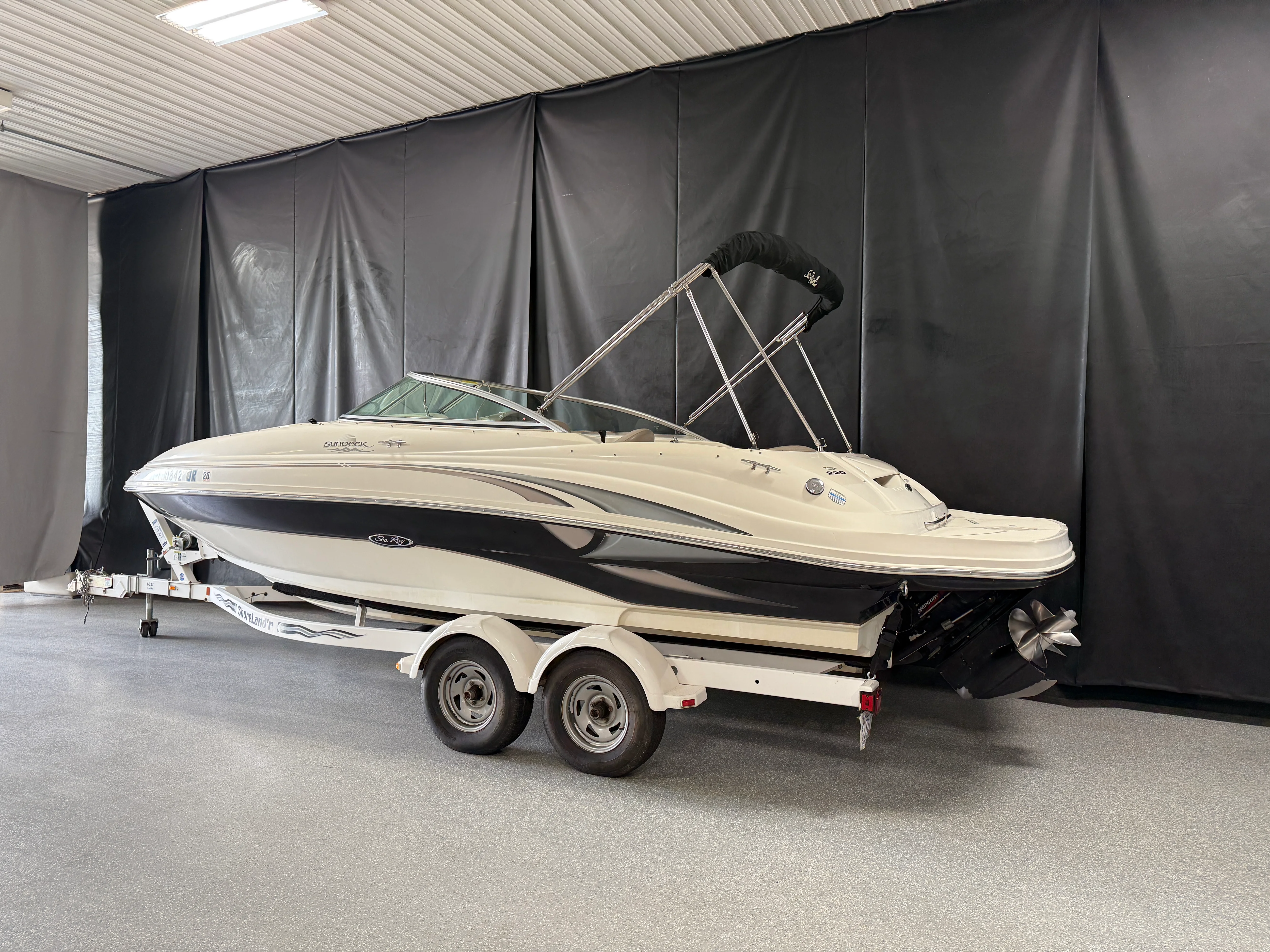 2003 Sea Ray 220 SUNDECK Image Thumbnail #3