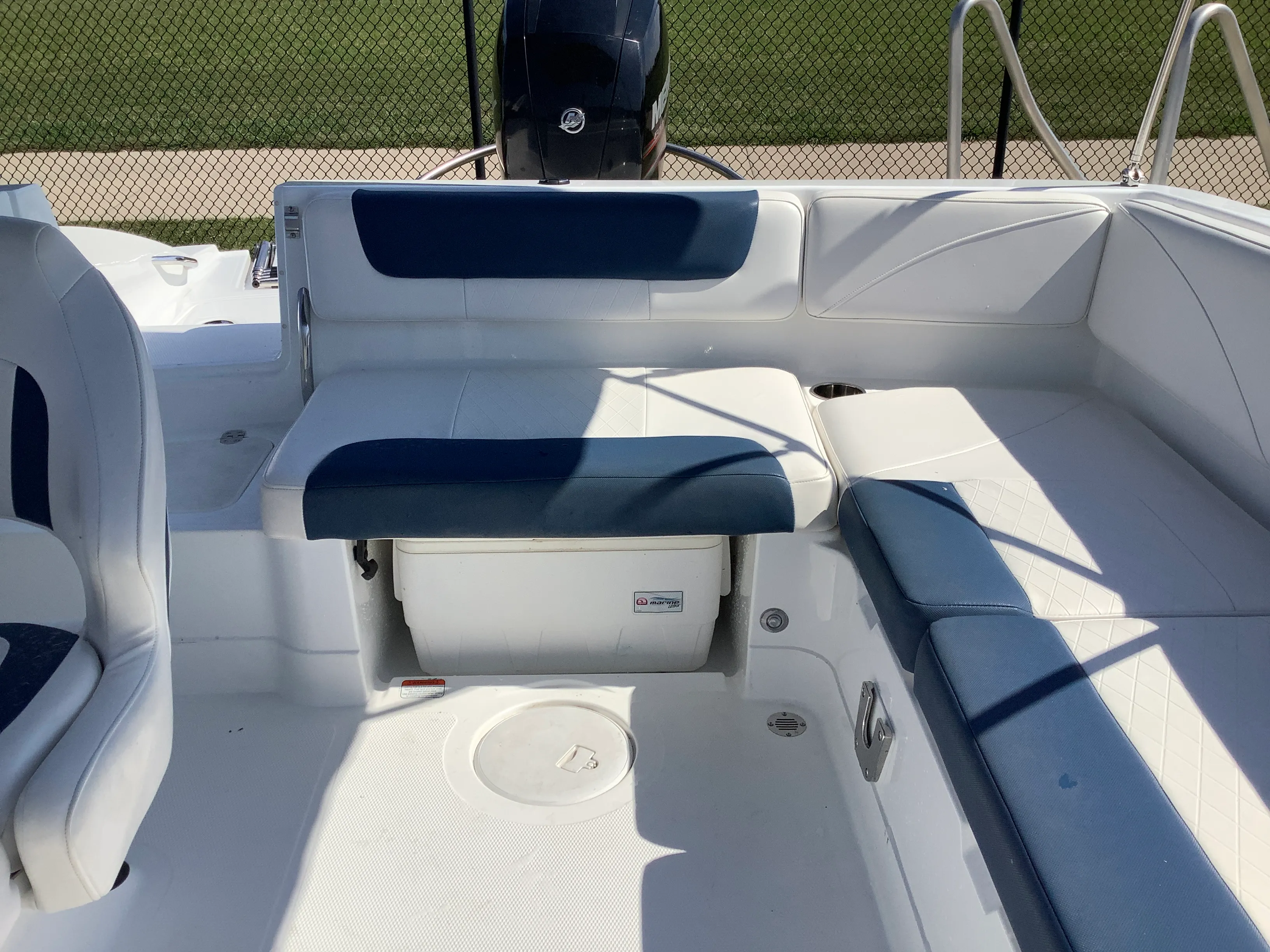 2018 Sun Tracker TAHOE 2150 Image Thumbnail #9