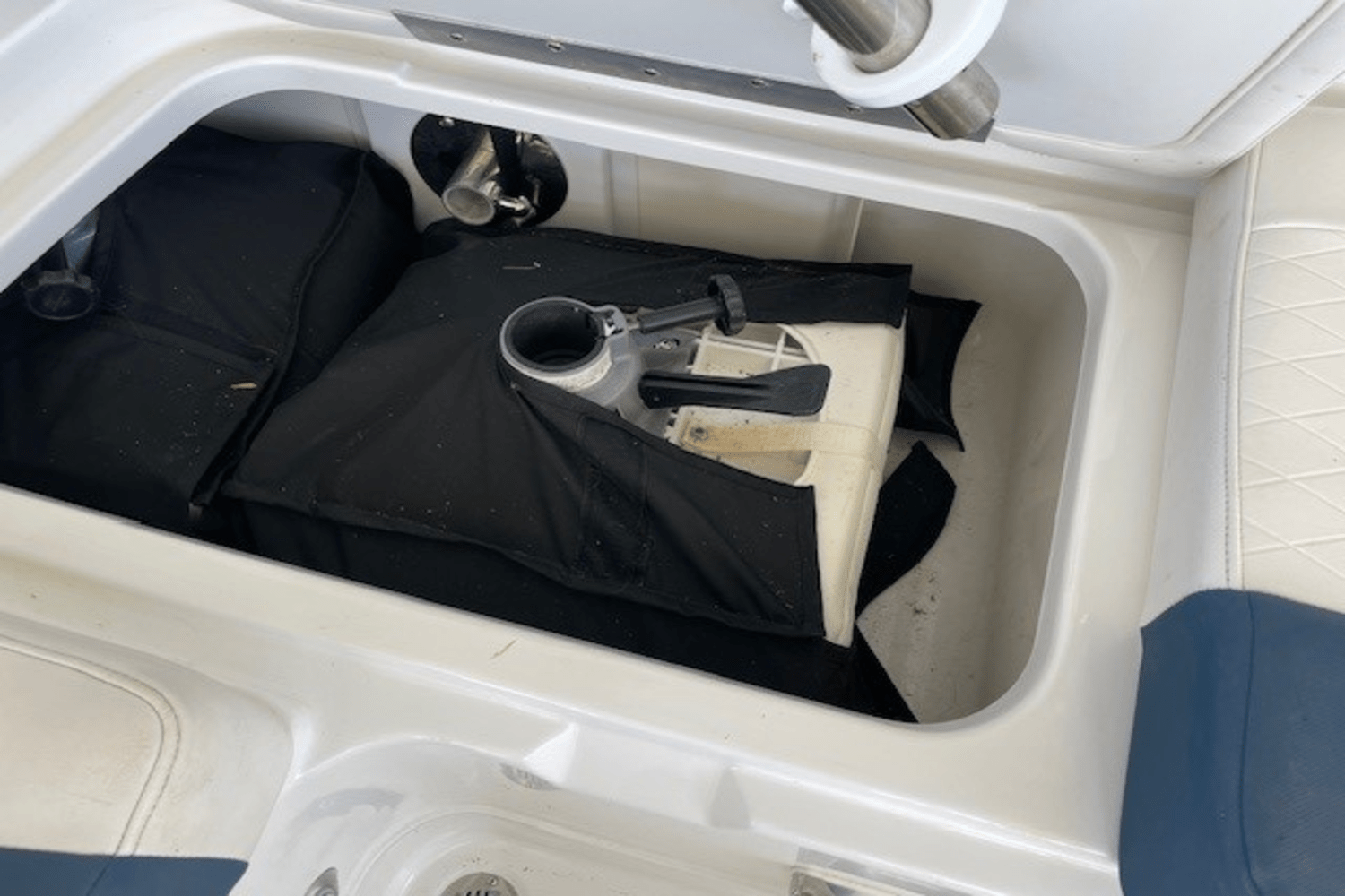 2018 Sun Tracker TAHOE 2150 Image Thumbnail #18