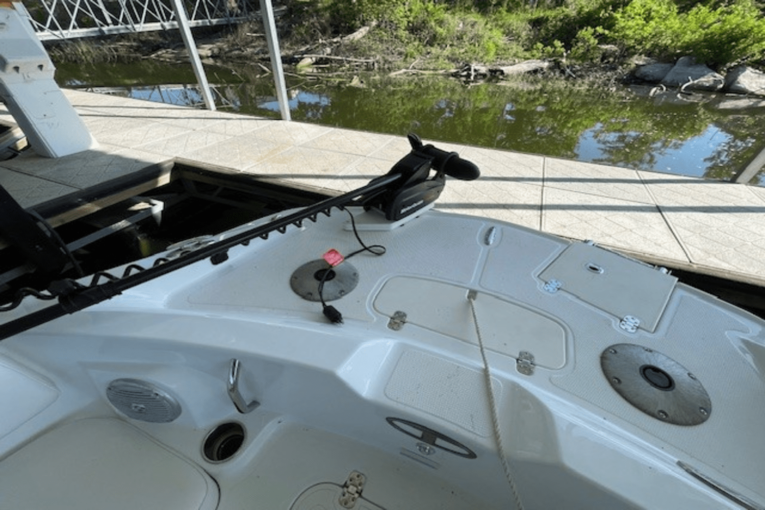 2018 Sun Tracker TAHOE 2150 Image Thumbnail #15