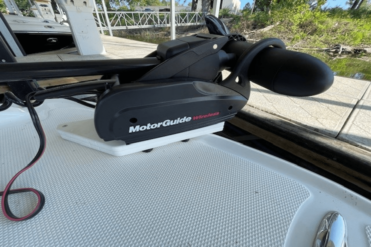 2018 Sun Tracker TAHOE 2150 Image Thumbnail #16