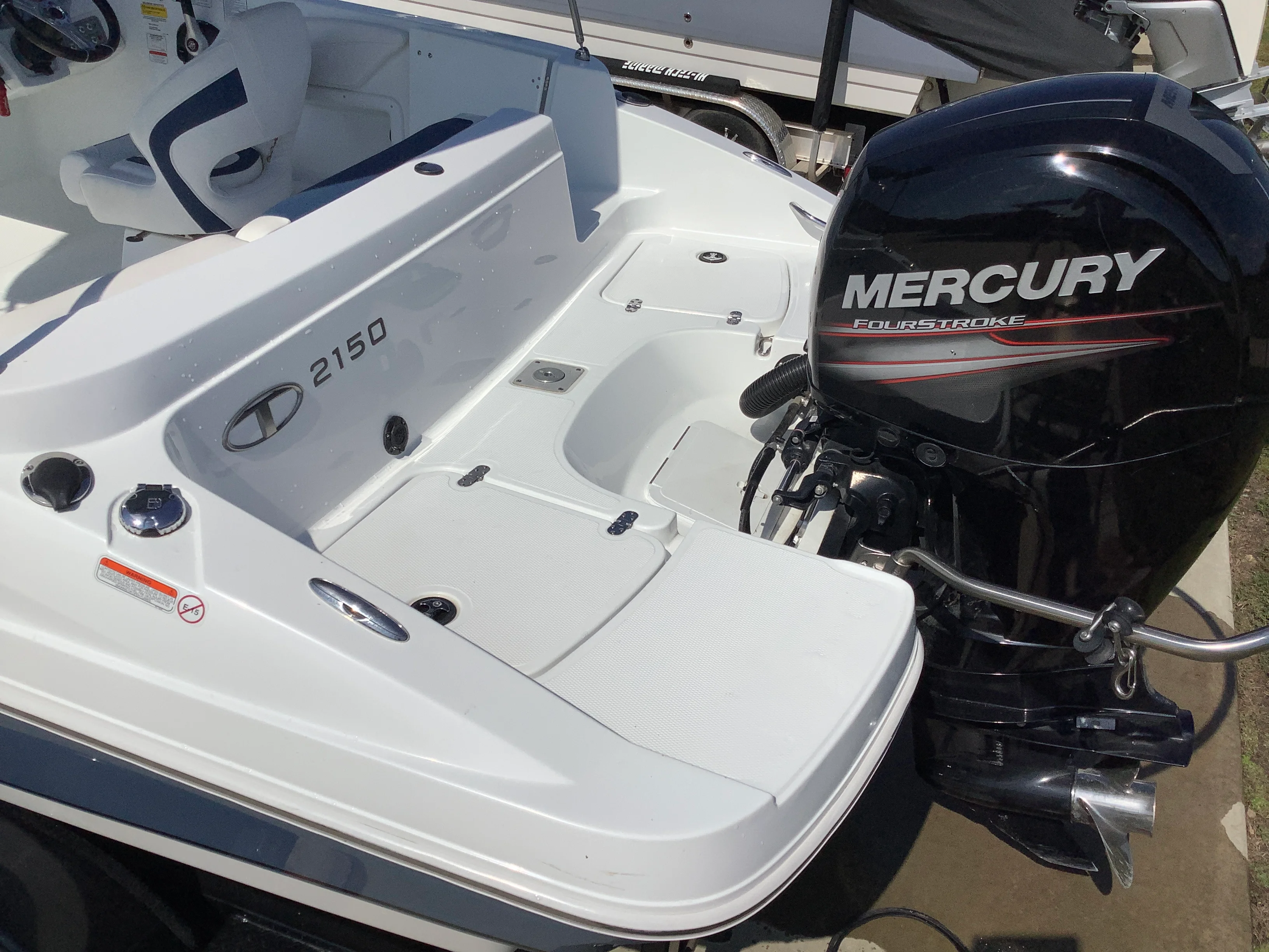 2018 Sun Tracker TAHOE 2150 Image Thumbnail #6