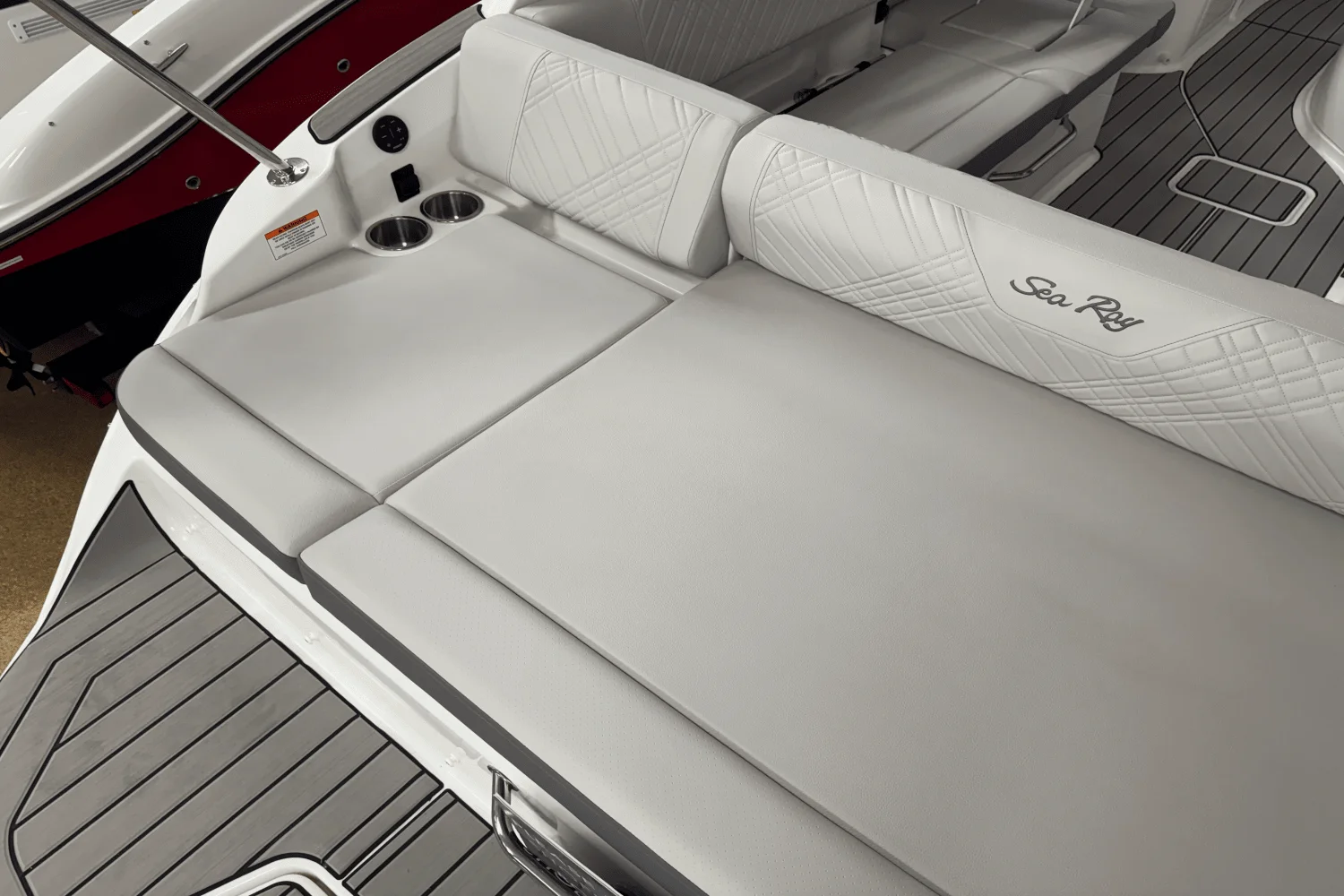 2026 Sea Ray SDX 230 Image Thumbnail #32