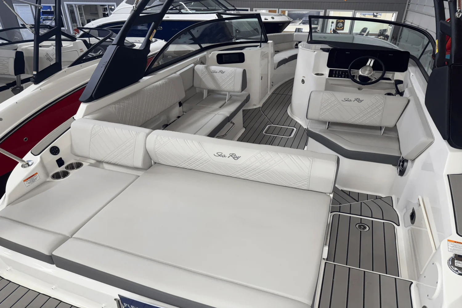 2026 Sea Ray SDX 230 Image Thumbnail #4