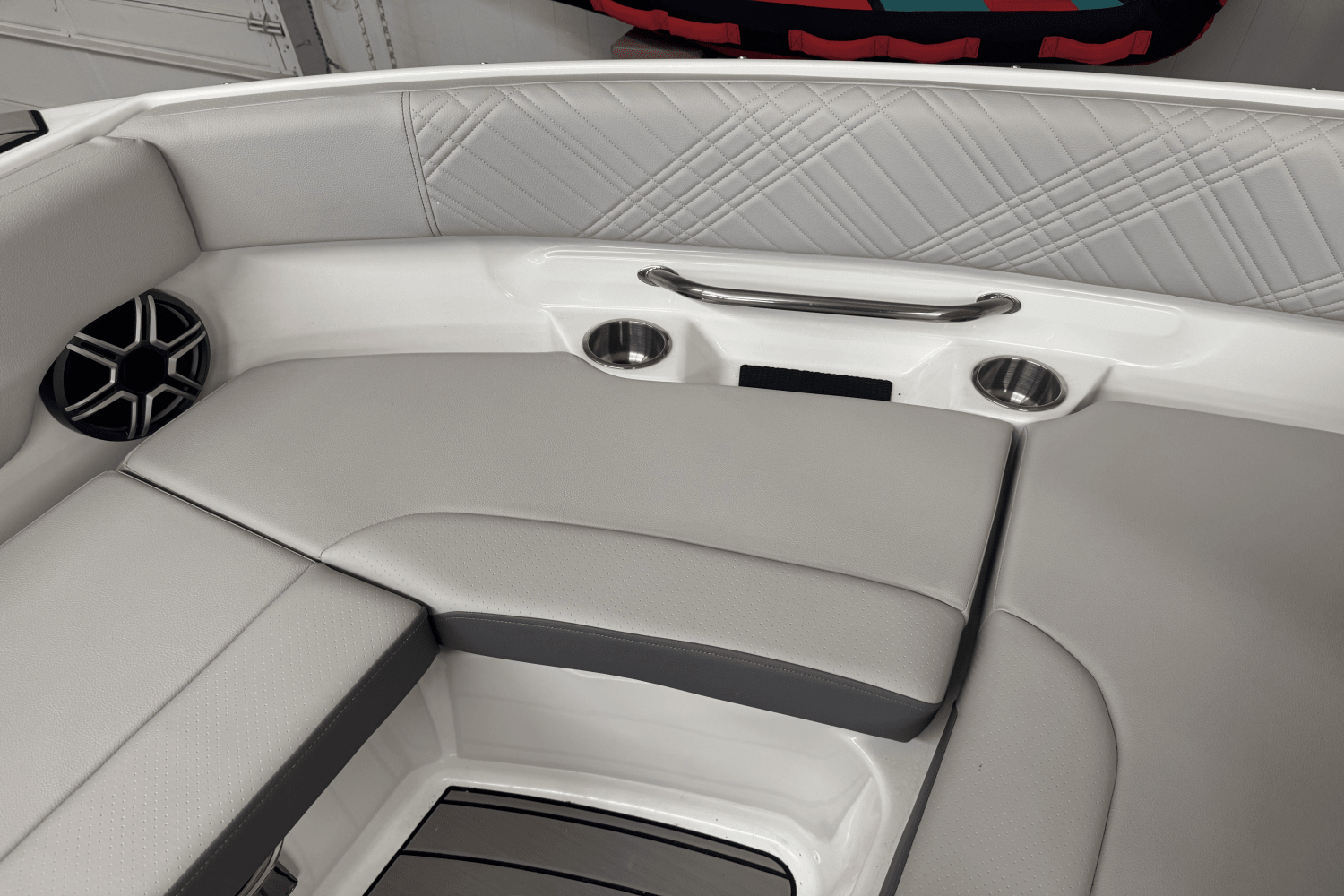 2026 Sea Ray SDX 230 Image Thumbnail #6