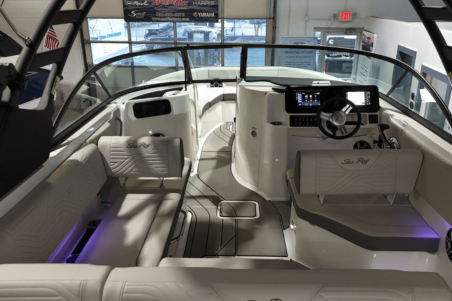 2026 Sea Ray SDX 230 Surf Image Thumbnail #8