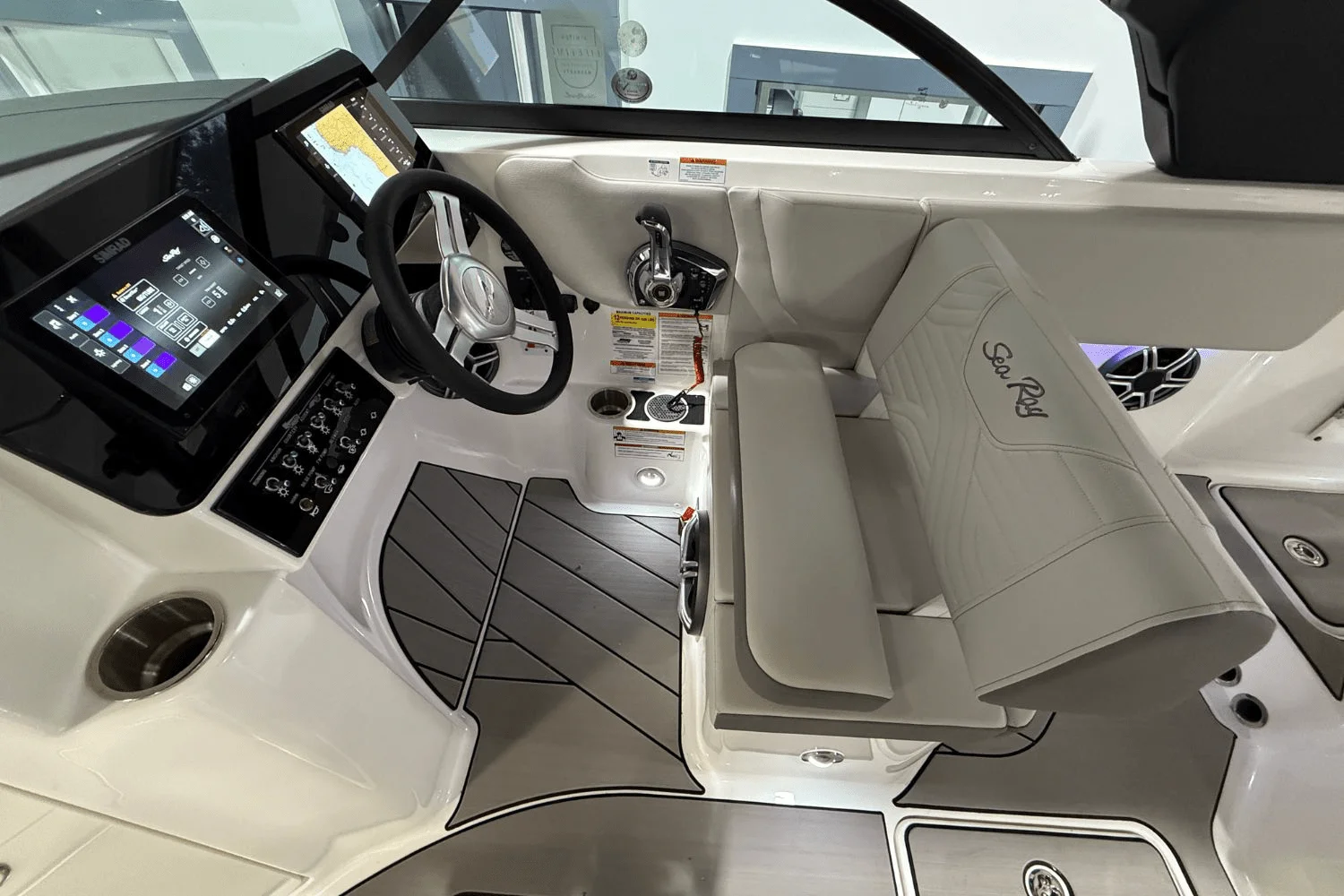 2026 Sea Ray SDX 230 Surf Image Thumbnail #11