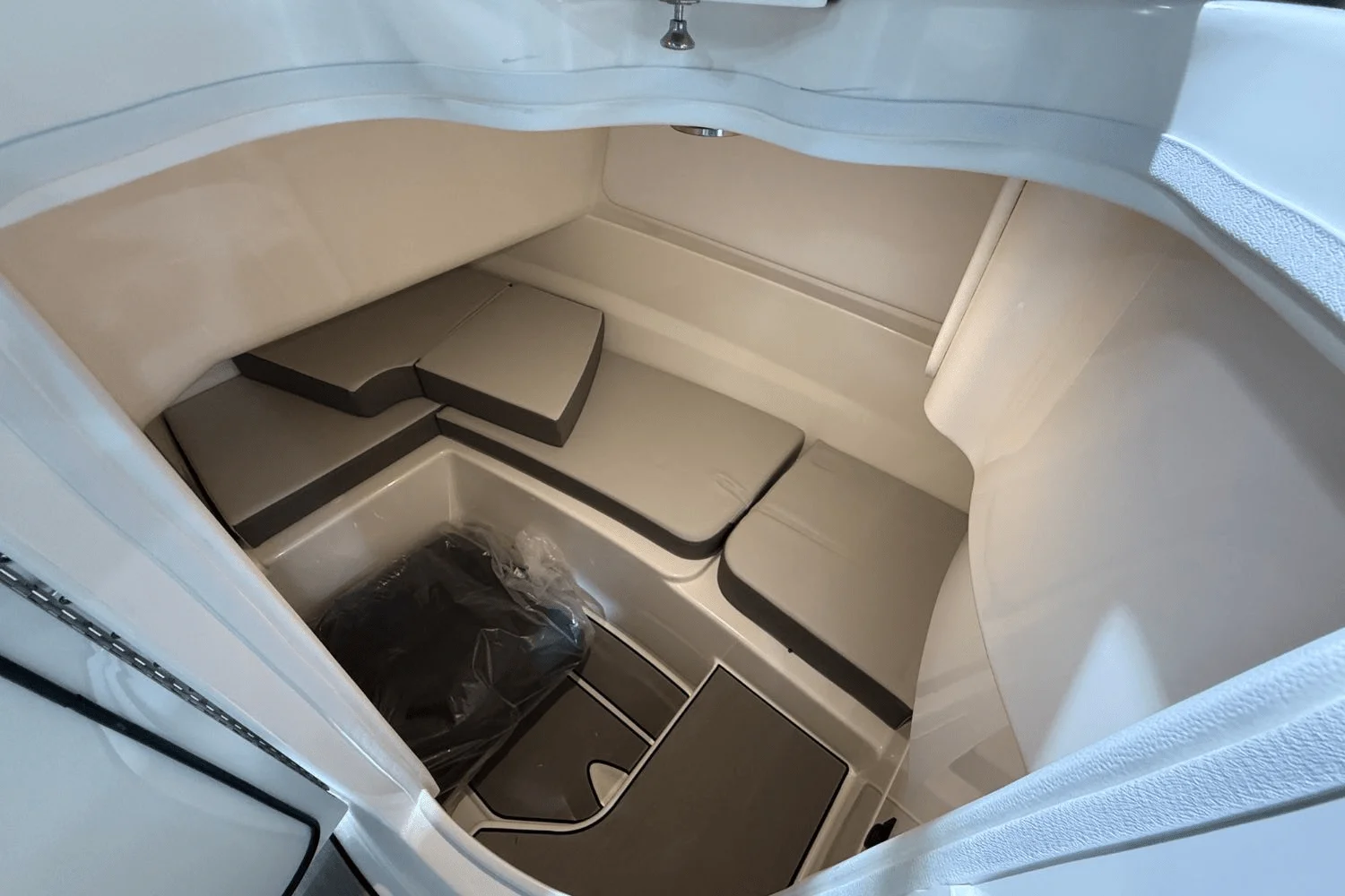 2026 Sea Ray SDX 230 Surf Image Thumbnail #16