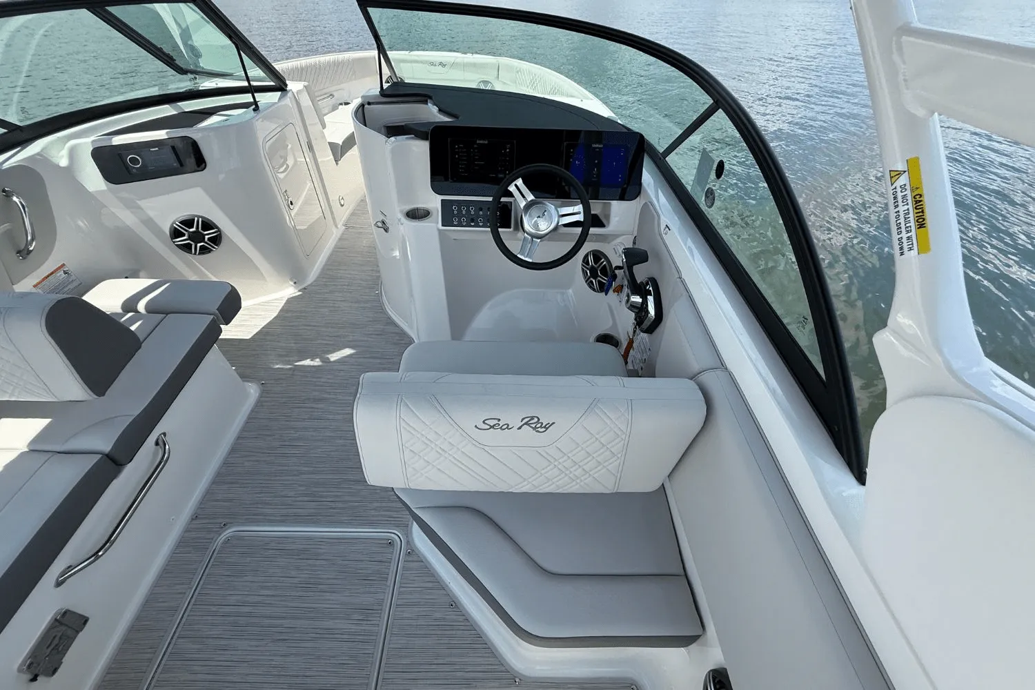 2026 Sea Ray SDX 230 Image Thumbnail #15